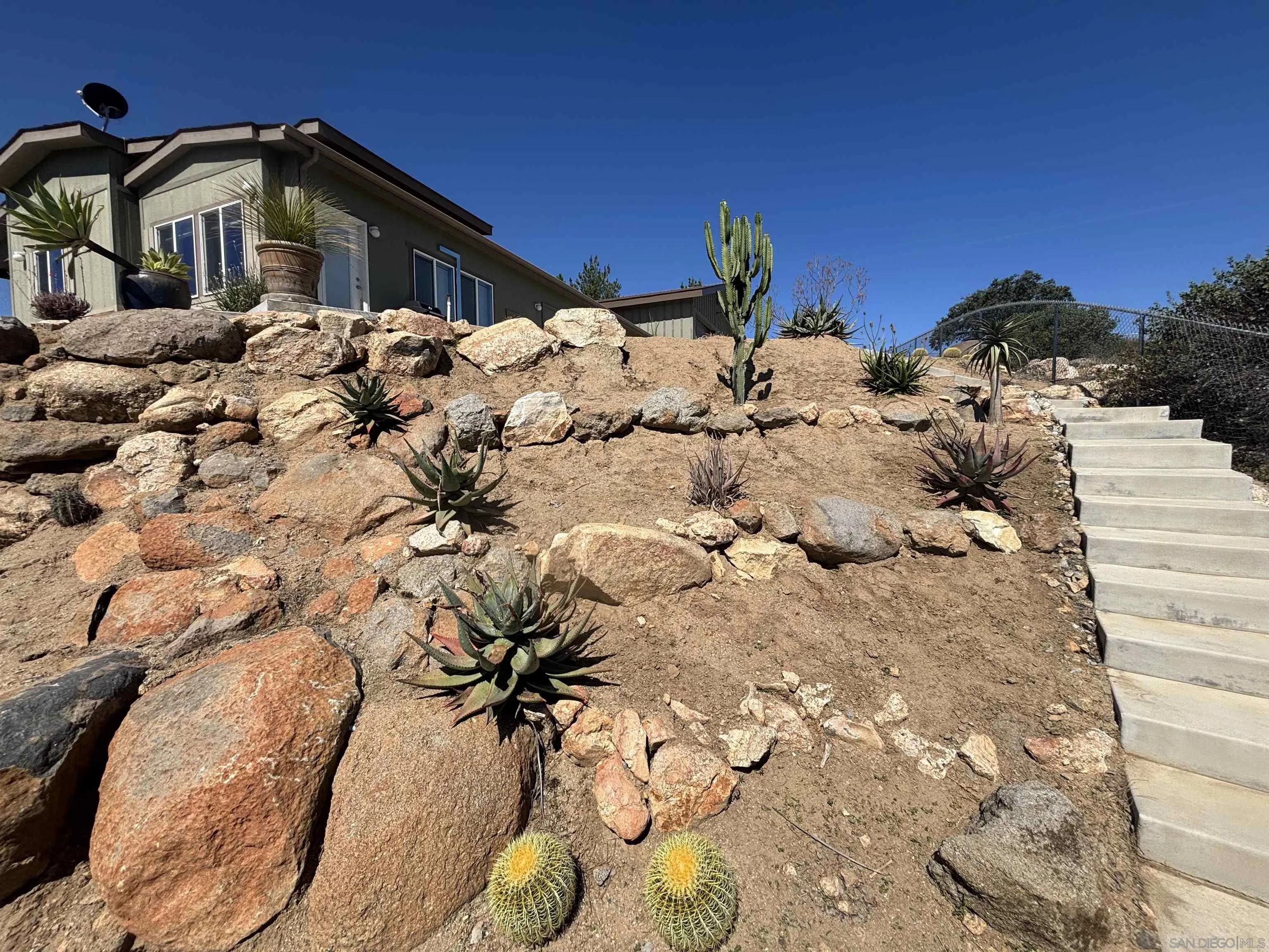 https://cdn.realtyfeed.com/cdn/127/260011481/f2290c194bc19c65caecb32e5e5963cf.webp