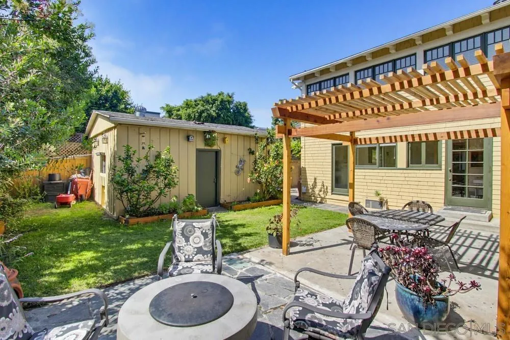 https://cdn.realtyfeed.com/cdn/127/260011488/0e2af55346539e45f360a541681d3073.webp