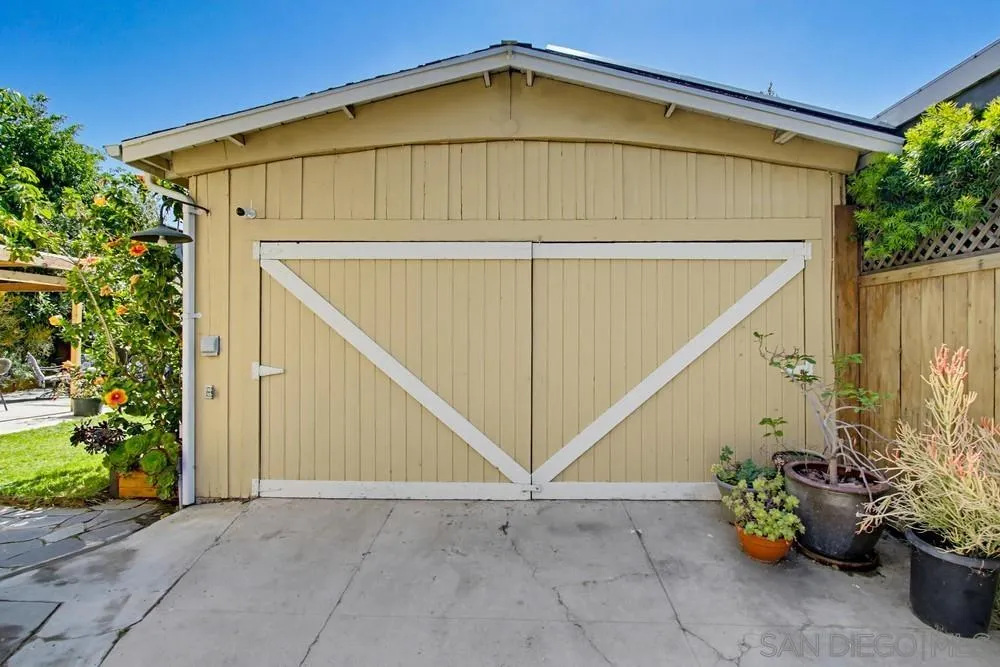 https://cdn.realtyfeed.com/cdn/127/260011488/13bdf9831223740a774aebdac9d99495.webp