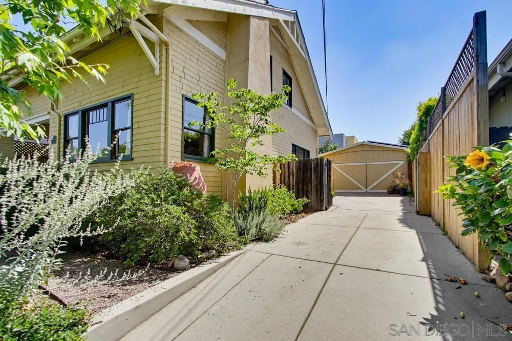 https://cdn.realtyfeed.com/cdn/127/260011488/50772d2f75ccd0c6fe04243a7159e879.webp