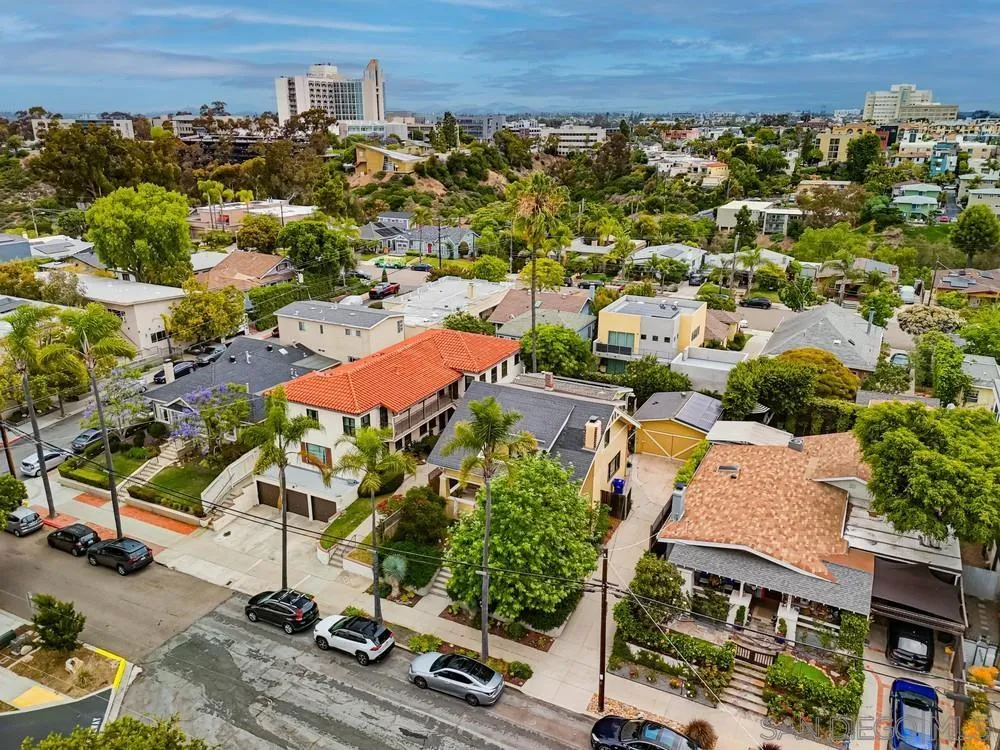https://cdn.realtyfeed.com/cdn/127/260011488/b8ae0388aaa0743116836c13a0208aef.webp
