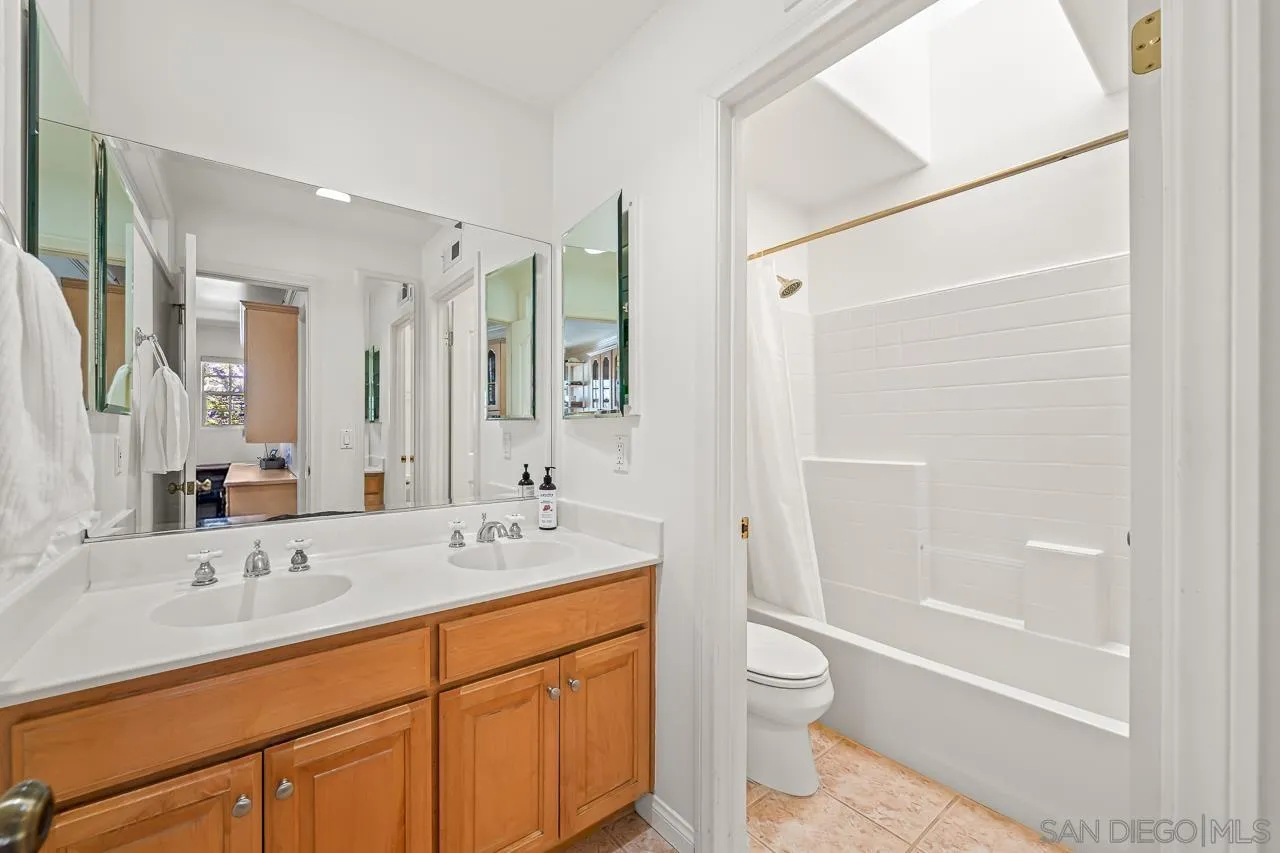 https://cdn.realtyfeed.com/cdn/127/260011489/1a12c59a57024de2e0f0e042b79879a7.webp
