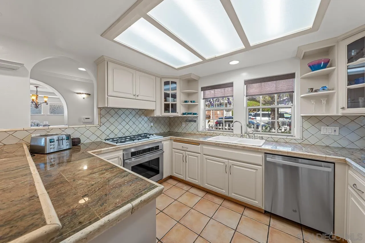 https://cdn.realtyfeed.com/cdn/127/260011489/d05c645cc364f93e8f88f6da6beb7cd2.webp