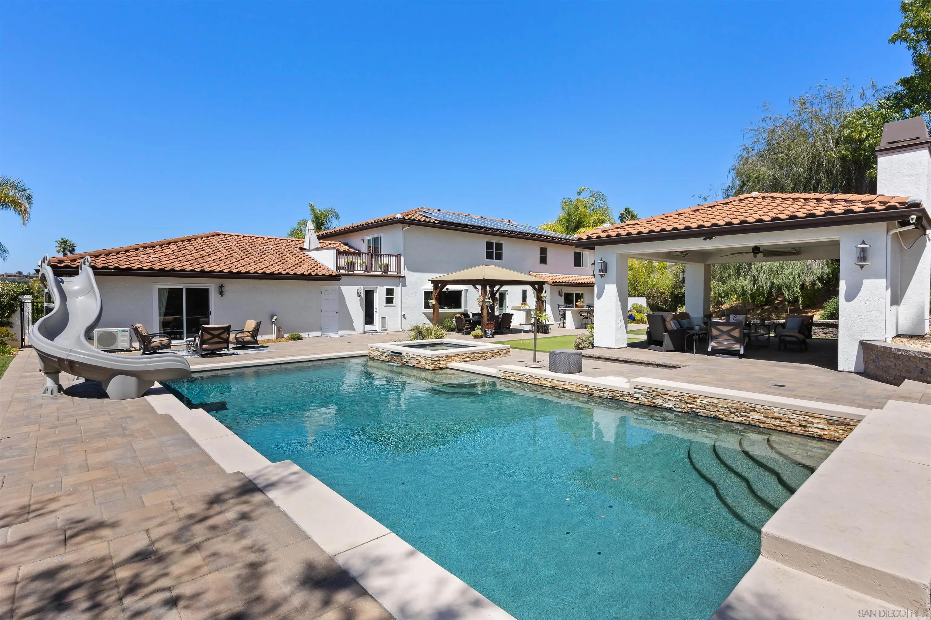 https://cdn.realtyfeed.com/cdn/127/260011491/069d1f3b1fcceeaae92257d22476a087.webp