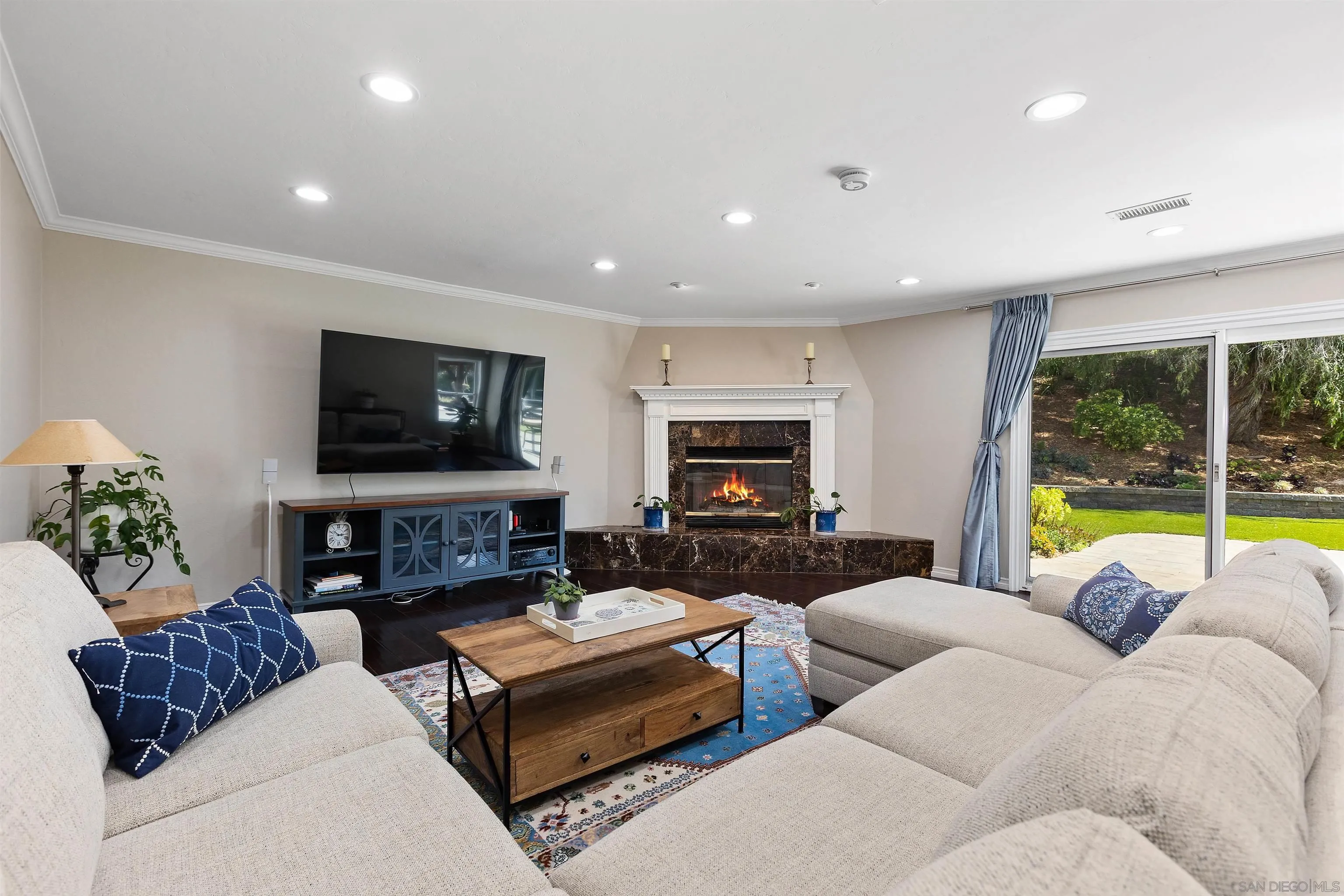 https://cdn.realtyfeed.com/cdn/127/260011491/14d9696729a47801906bbefd2a932ceb.webp