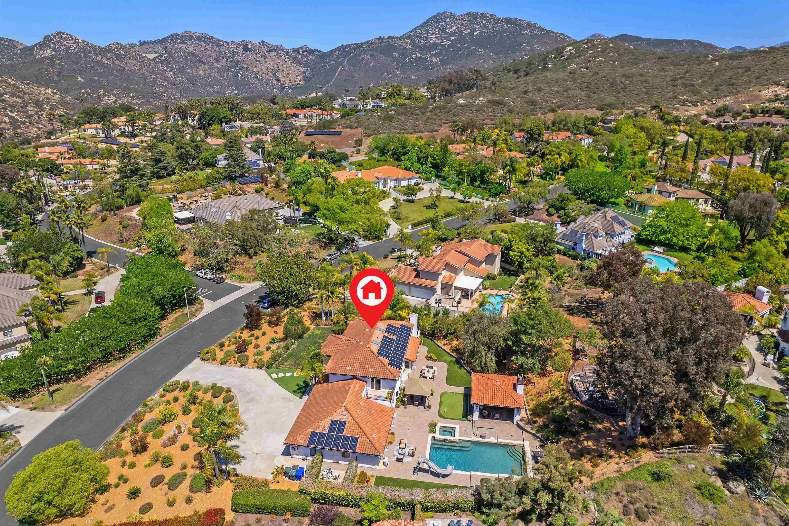 https://cdn.realtyfeed.com/cdn/127/260011491/2c3fd4affc0cda20ed7bcc0dc03ec63c.webp
