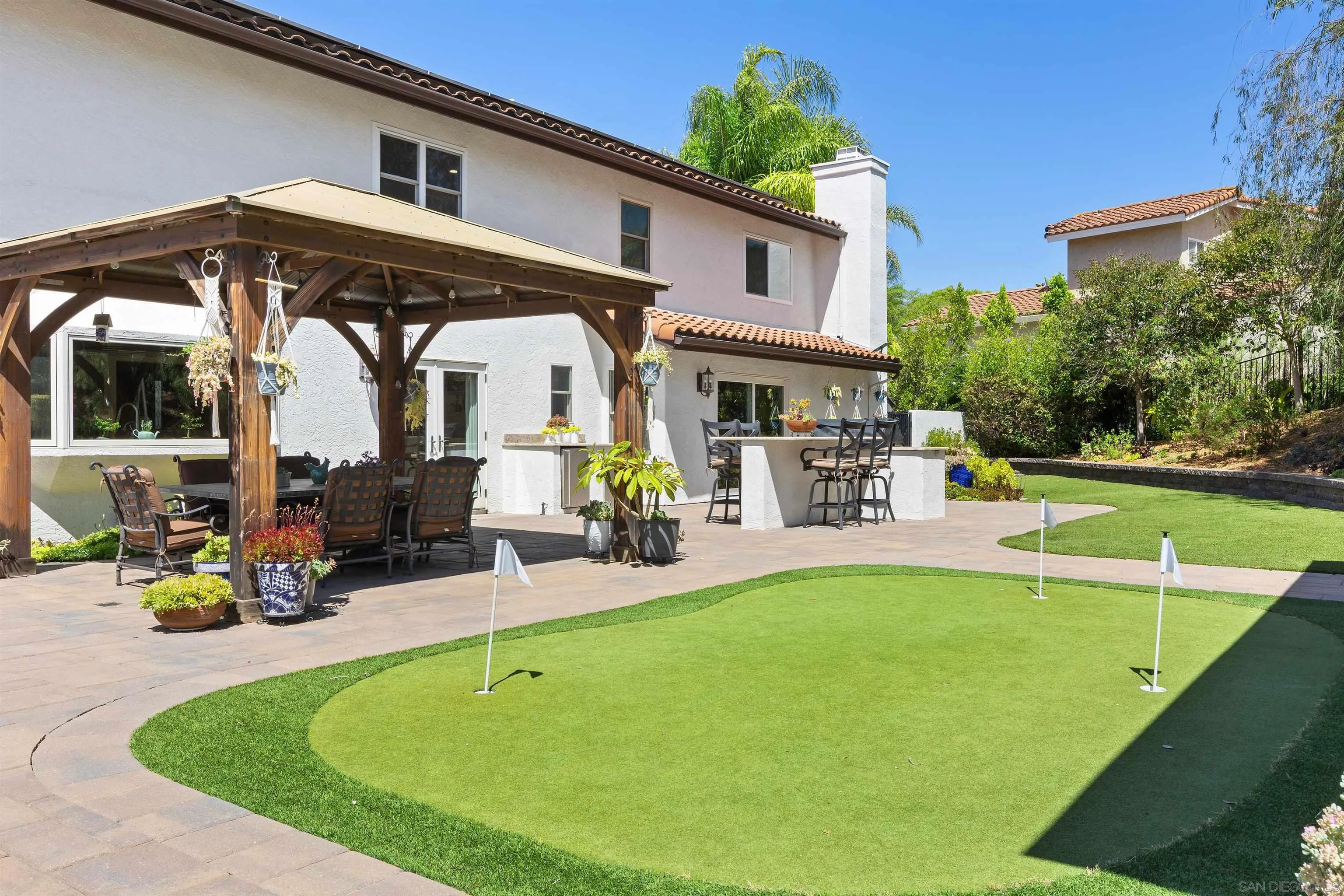 https://cdn.realtyfeed.com/cdn/127/260011491/2ea10e8f53e3ef701a0bac4736f1c621.webp