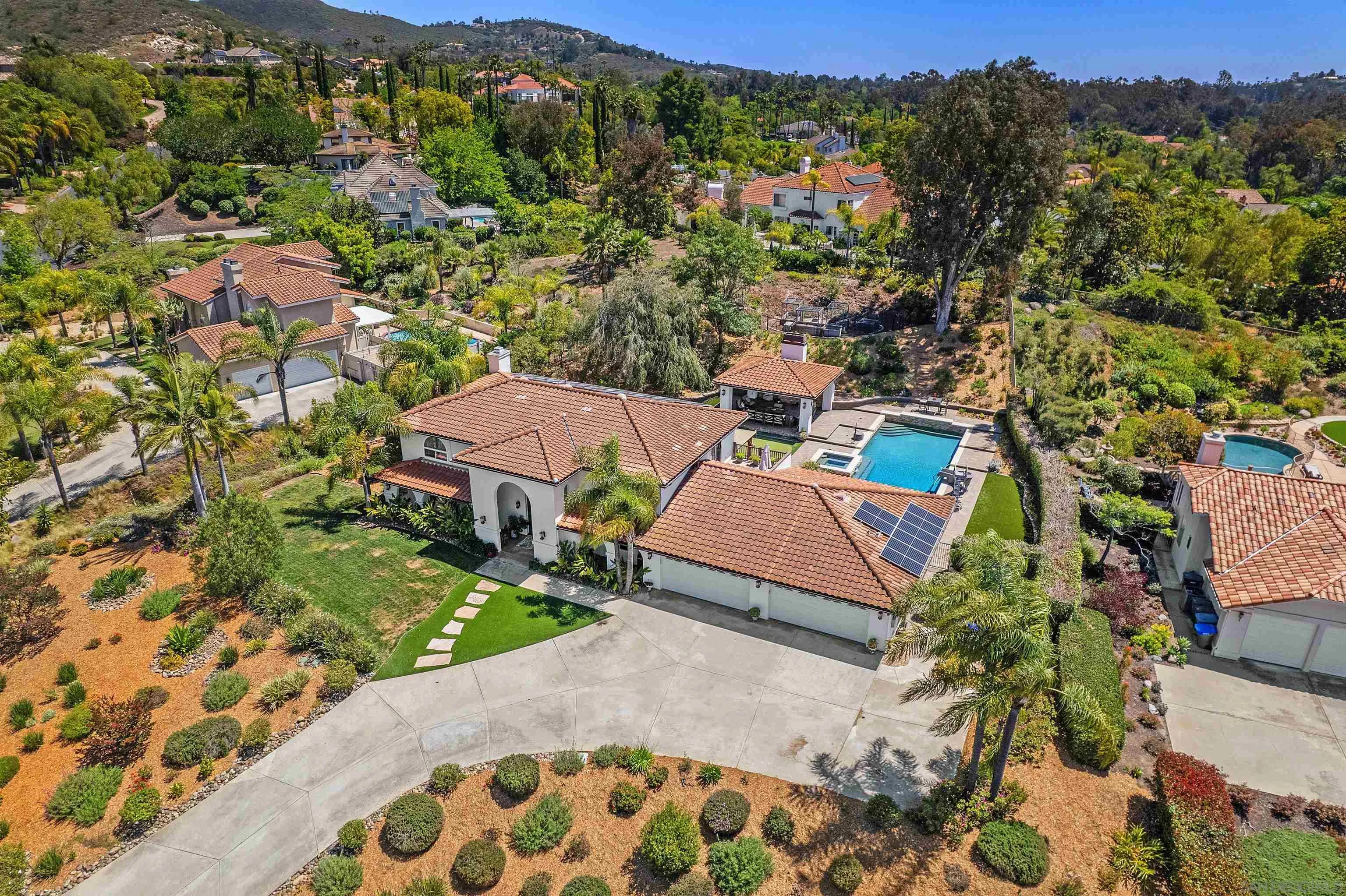 https://cdn.realtyfeed.com/cdn/127/260011491/846f45ed37aaa402123f1bf783caf2f6.webp