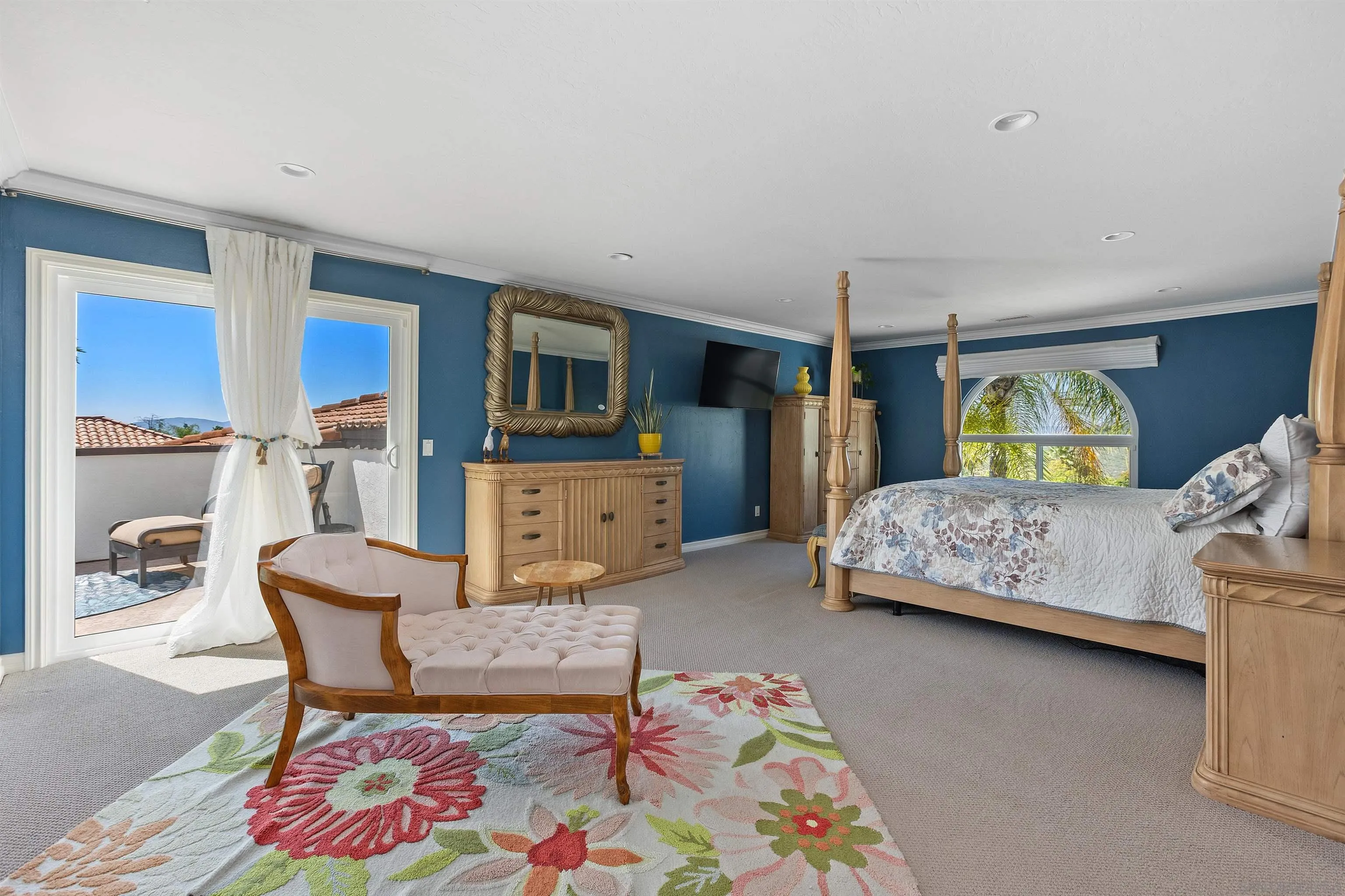 https://cdn.realtyfeed.com/cdn/127/260011491/b189bd46edac7b7ba3b2cbd451d8539e.webp
