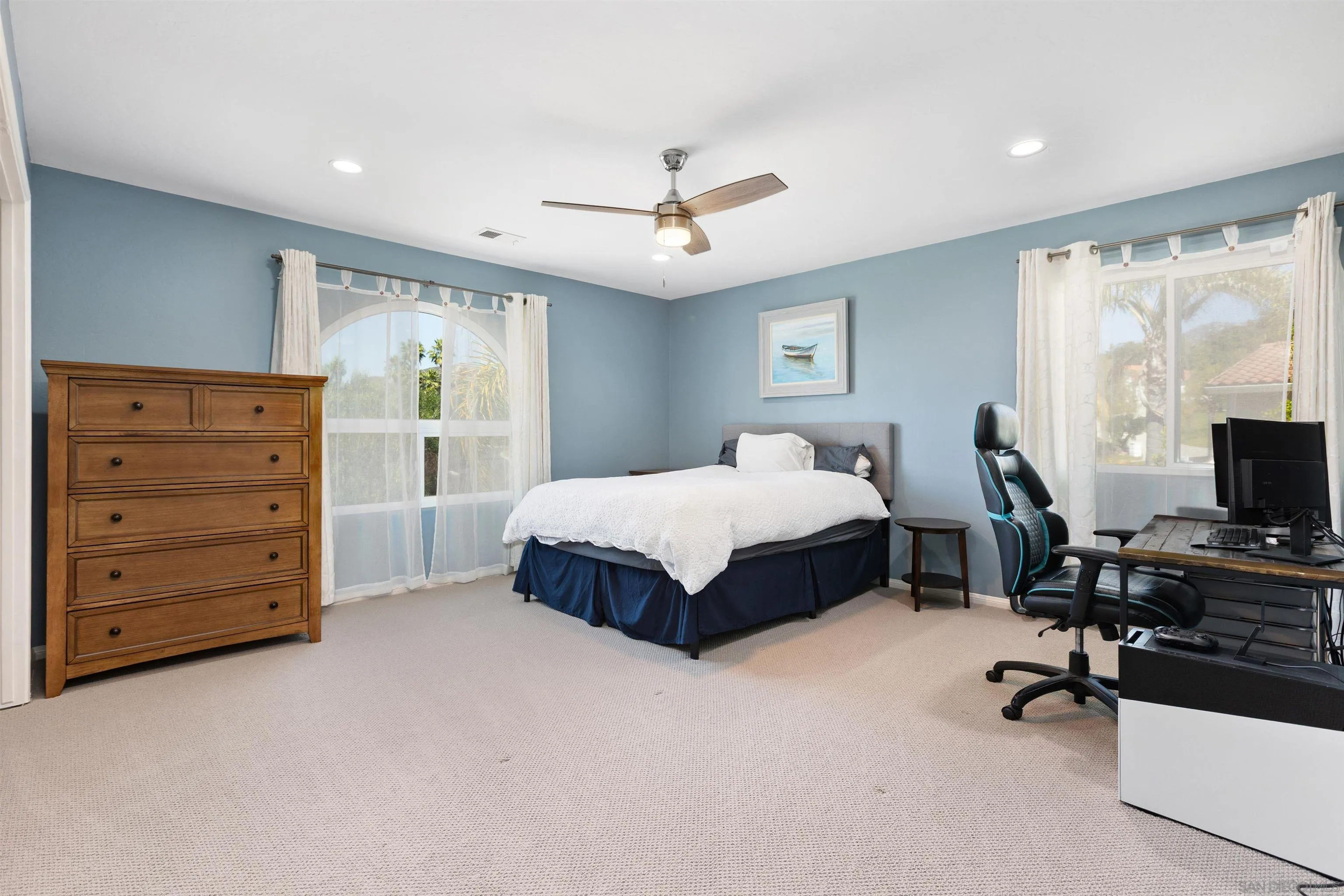 https://cdn.realtyfeed.com/cdn/127/260011491/c3c3349b7f0a58087796ef5fe47e2029.webp