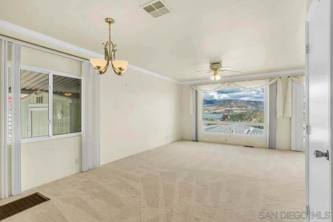 https://cdn.realtyfeed.com/cdn/127/260011494/07b66ee33e90e646462ddb20f36e10d4.webp