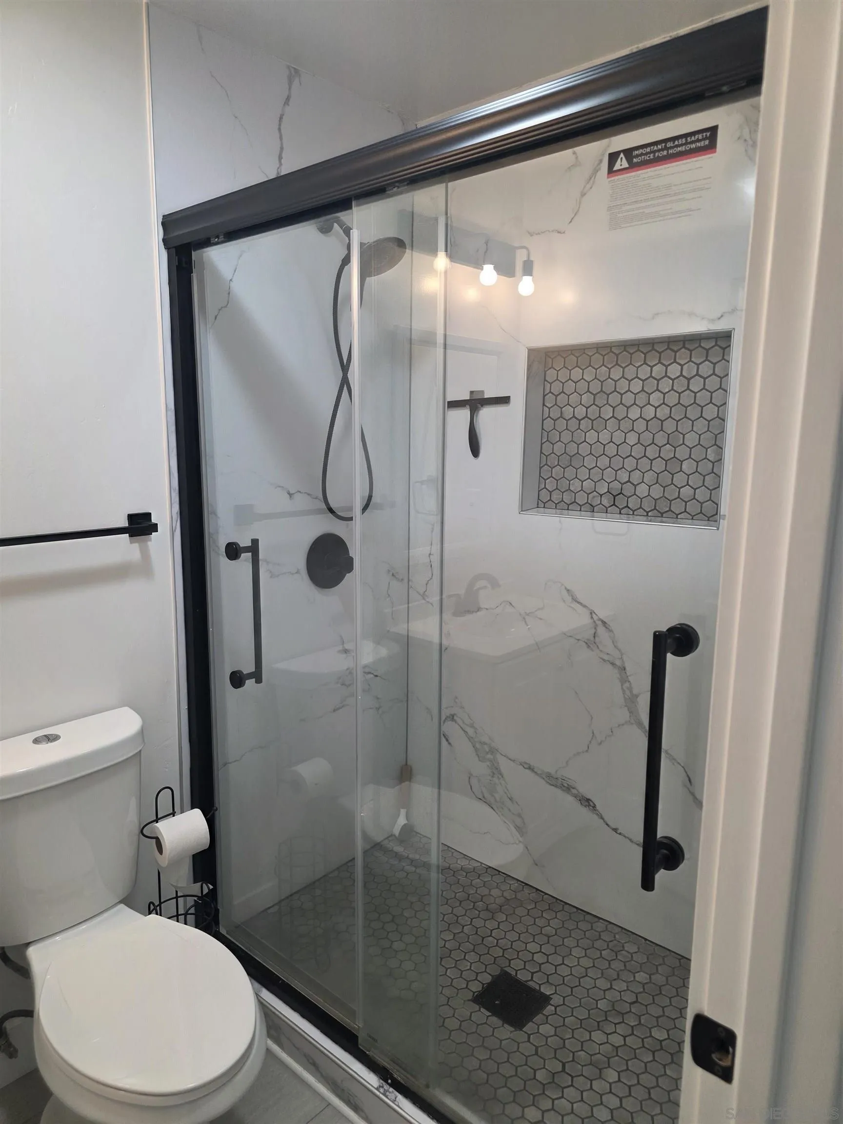 https://cdn.realtyfeed.com/cdn/127/260011501/eeabde8a4af28e1950df9b07563dc200.webp