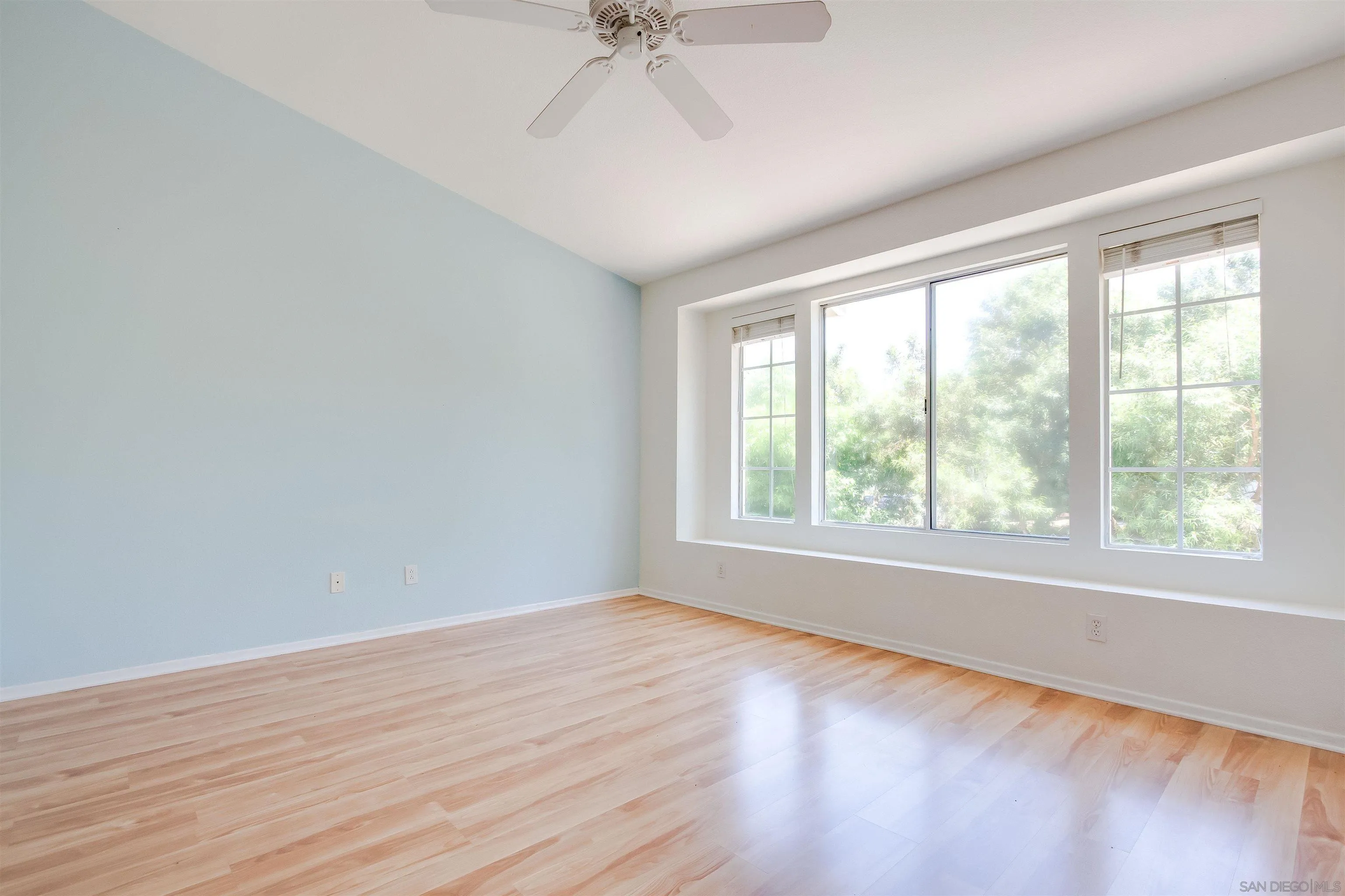 Photo #9: 260011503 Listing: Photo #9