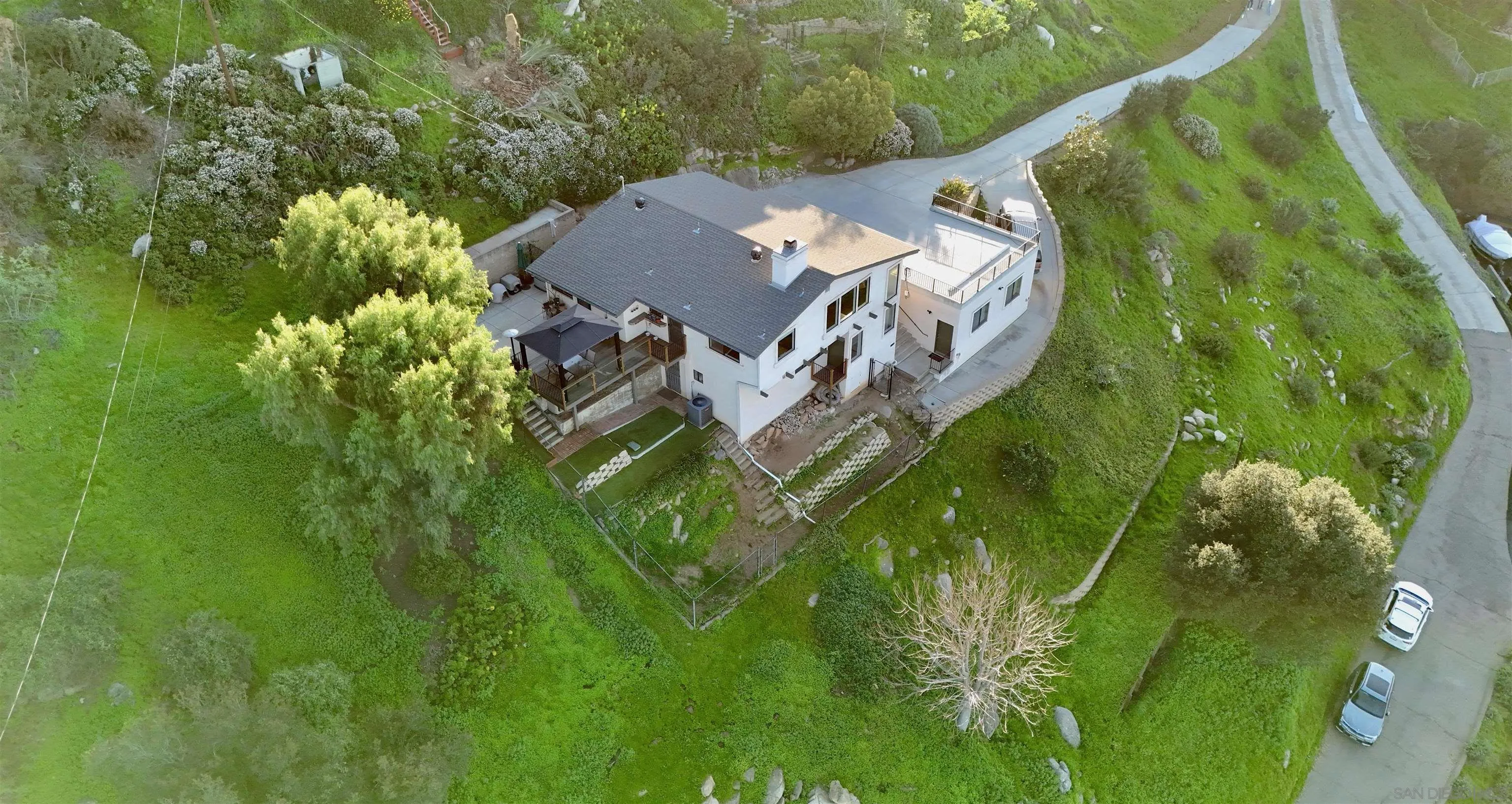 https://cdn.realtyfeed.com/cdn/127/260011509/6d97183462ac2ccbb0bd35151e87bbcf.webp
