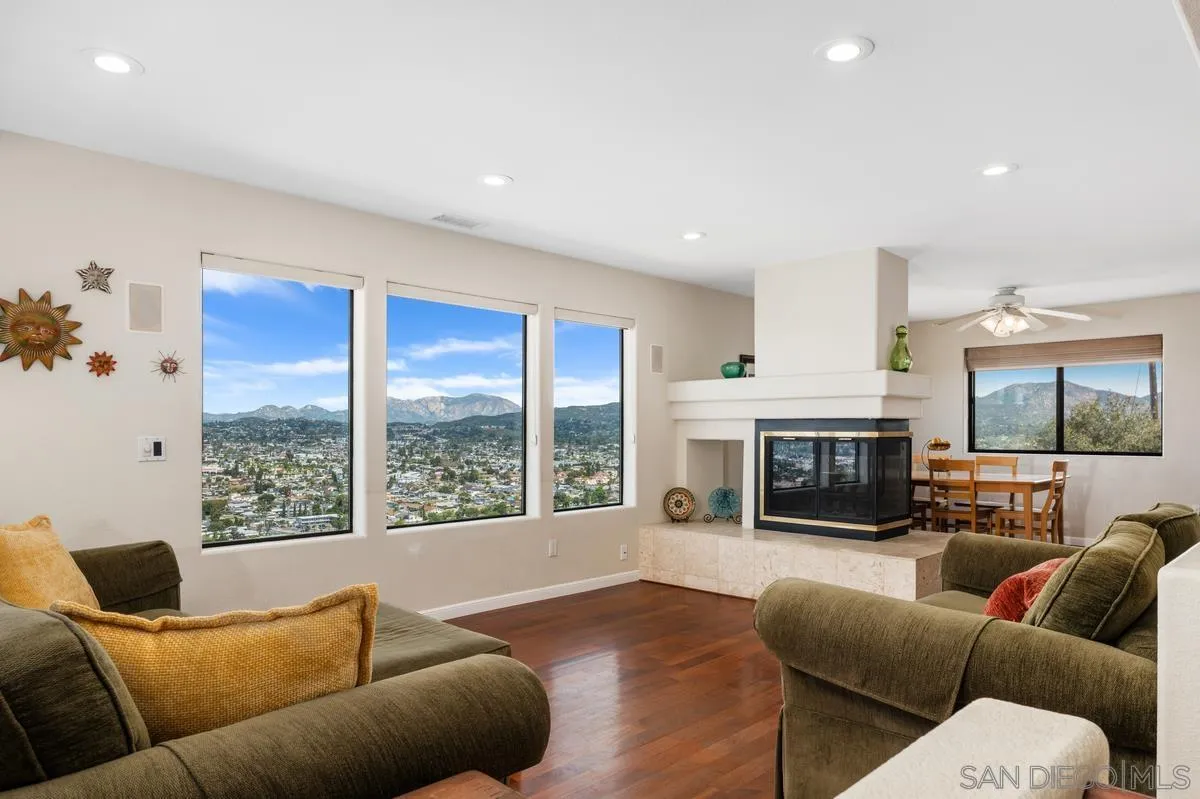 https://cdn.realtyfeed.com/cdn/127/260011509/d60dfac3b46df76703d062a16433a8da.webp