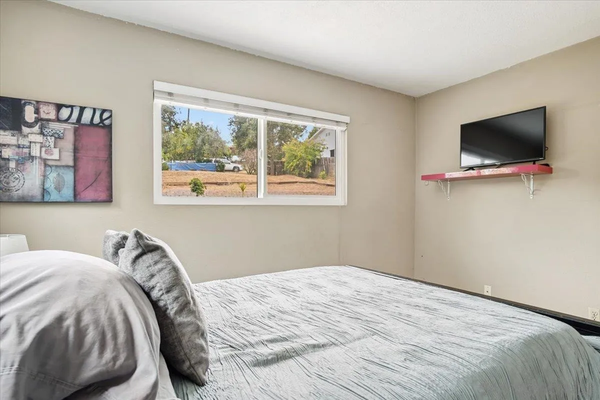 https://cdn.realtyfeed.com/cdn/127/260011512/06b2591613dbd2636431f413e08b211d.webp