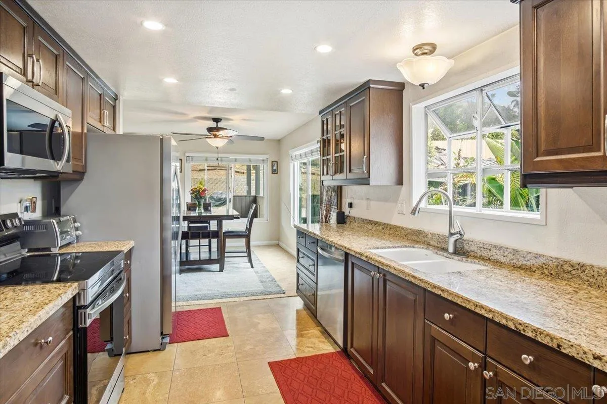 https://cdn.realtyfeed.com/cdn/127/260011512/1709285bfb1ba5bc575977b9e12a4bf5.webp