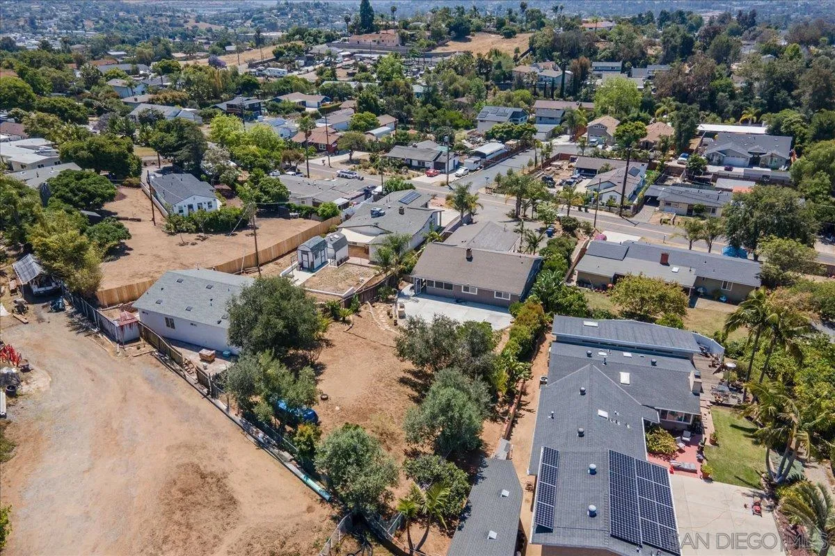 https://cdn.realtyfeed.com/cdn/127/260011512/188dd0d5030ae7f66fcacf3fb13651a1.webp