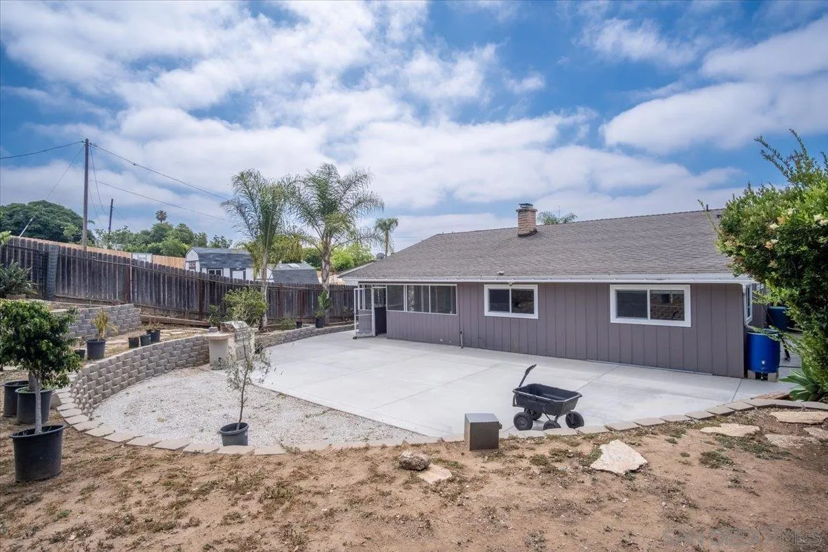 https://cdn.realtyfeed.com/cdn/127/260011512/4bb10f7c14fb4328fb03b38d57d783f2.webp