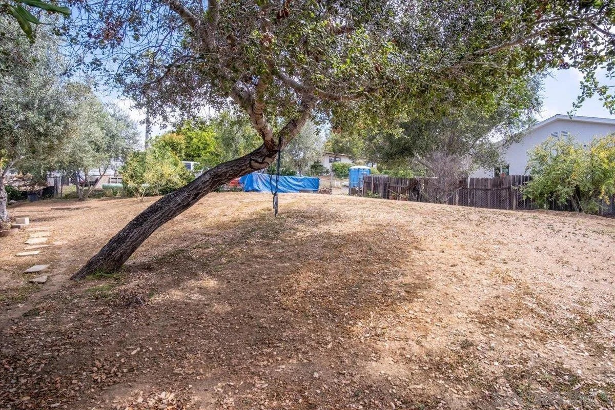 https://cdn.realtyfeed.com/cdn/127/260011512/cc8d173c22868a01fcd7fcc316e5018a.webp