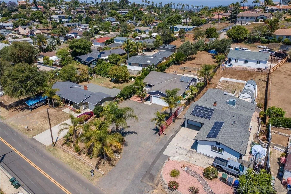 https://cdn.realtyfeed.com/cdn/127/260011512/f09a1d481b3880aaaa42e598eb315240.webp