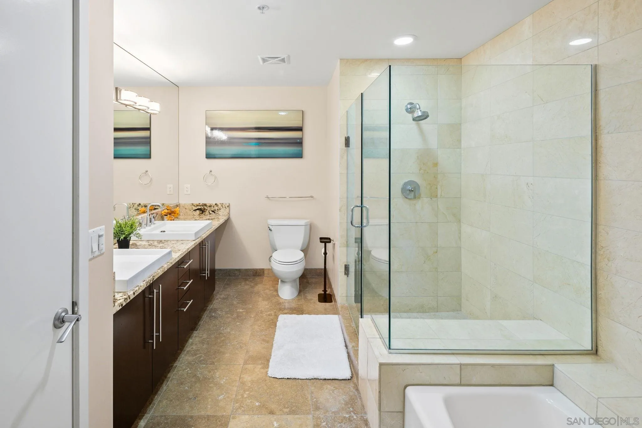 Photo #17: 260011515 Listing: Photo #17