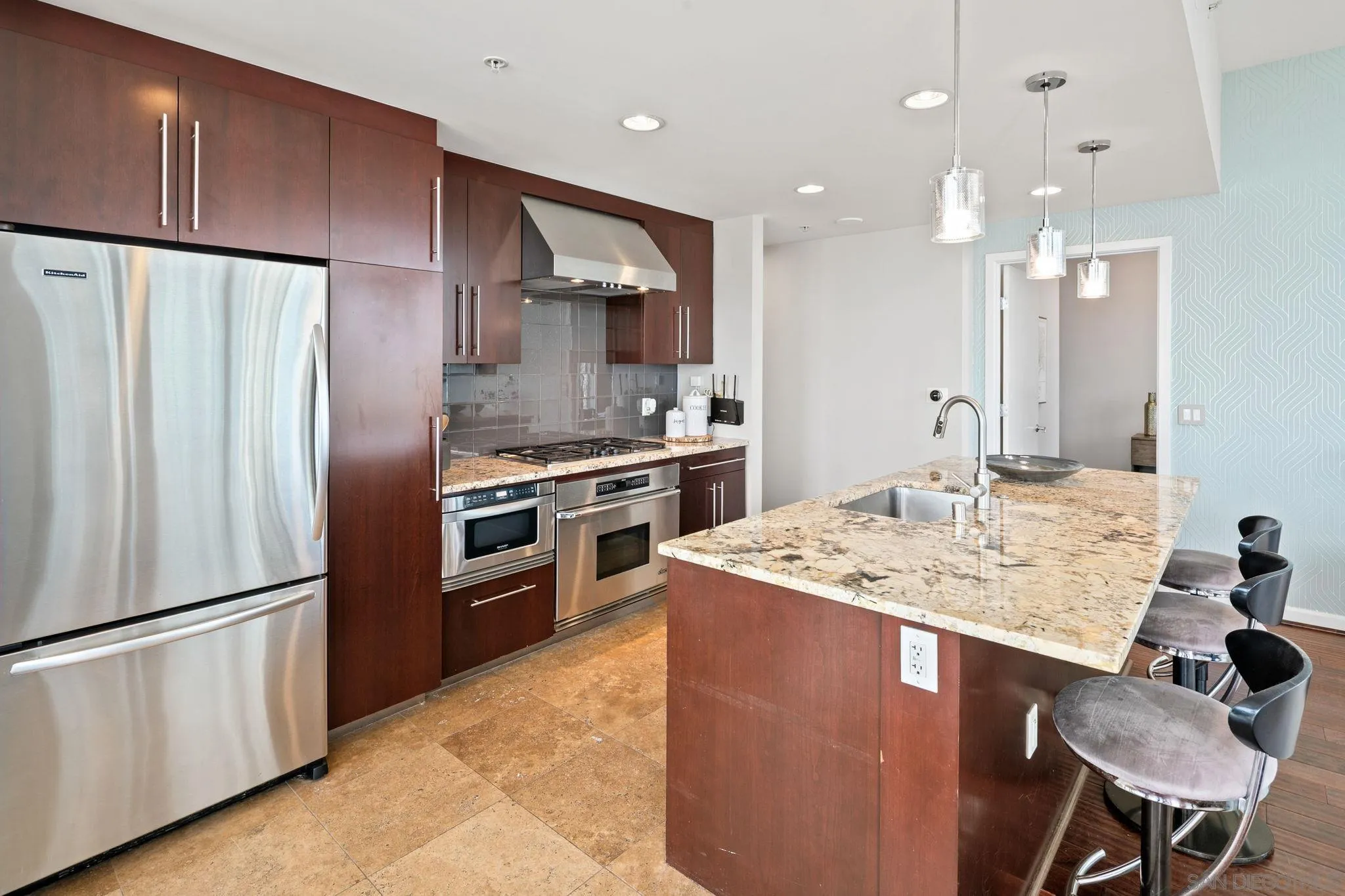 Photo #12: 260011515 Listing: Photo #12