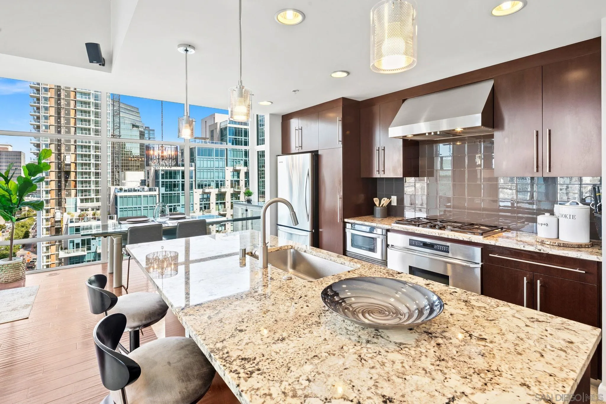Photo #9: 260011515 Listing: Photo #9