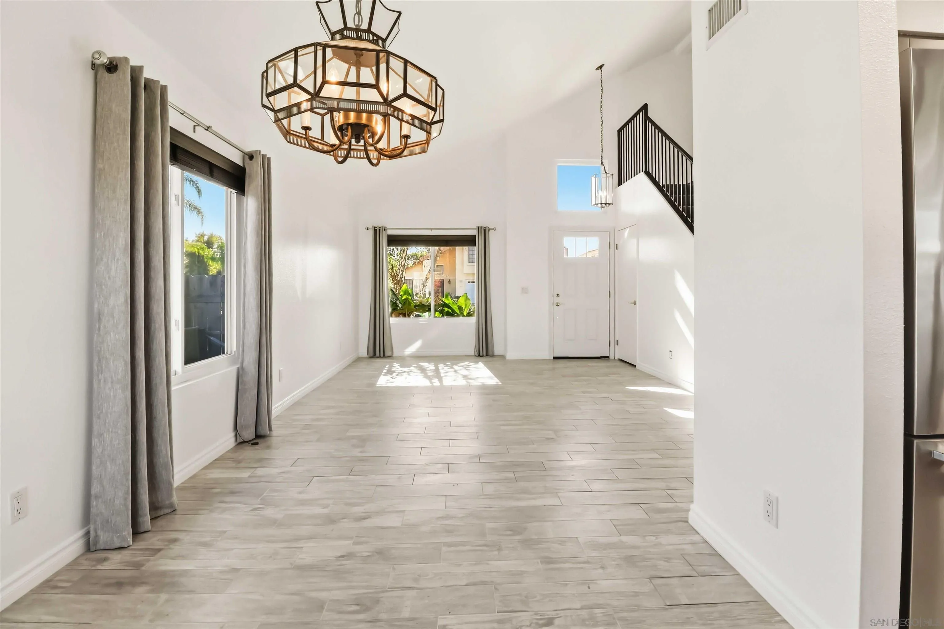 https://cdn.realtyfeed.com/cdn/127/260011516/5acc66e9b6becf29b233a6a46283bec4.webp