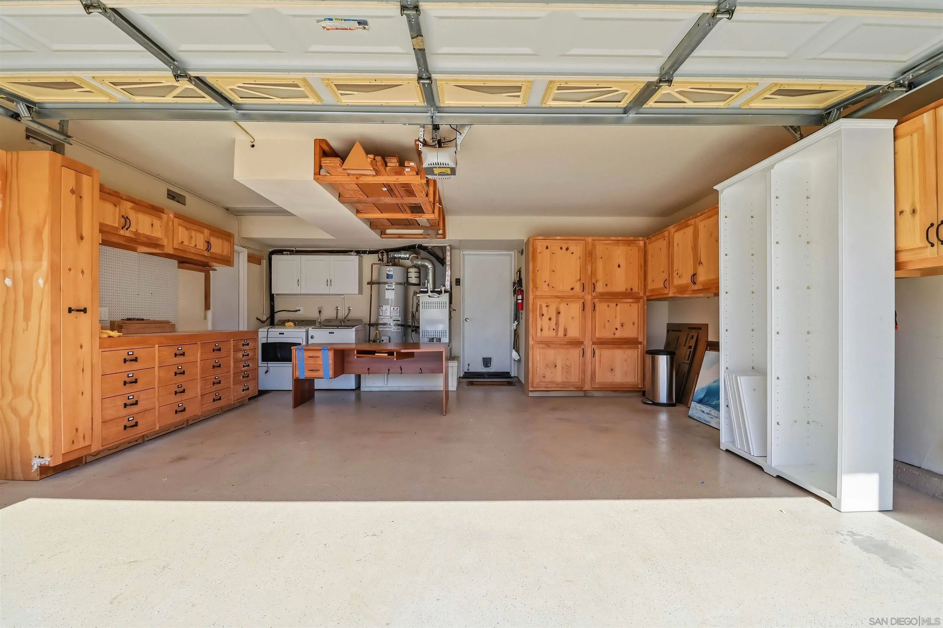 https://cdn.realtyfeed.com/cdn/127/260011516/6cef6ca07a0a52d5374b5ca086780b81.webp
