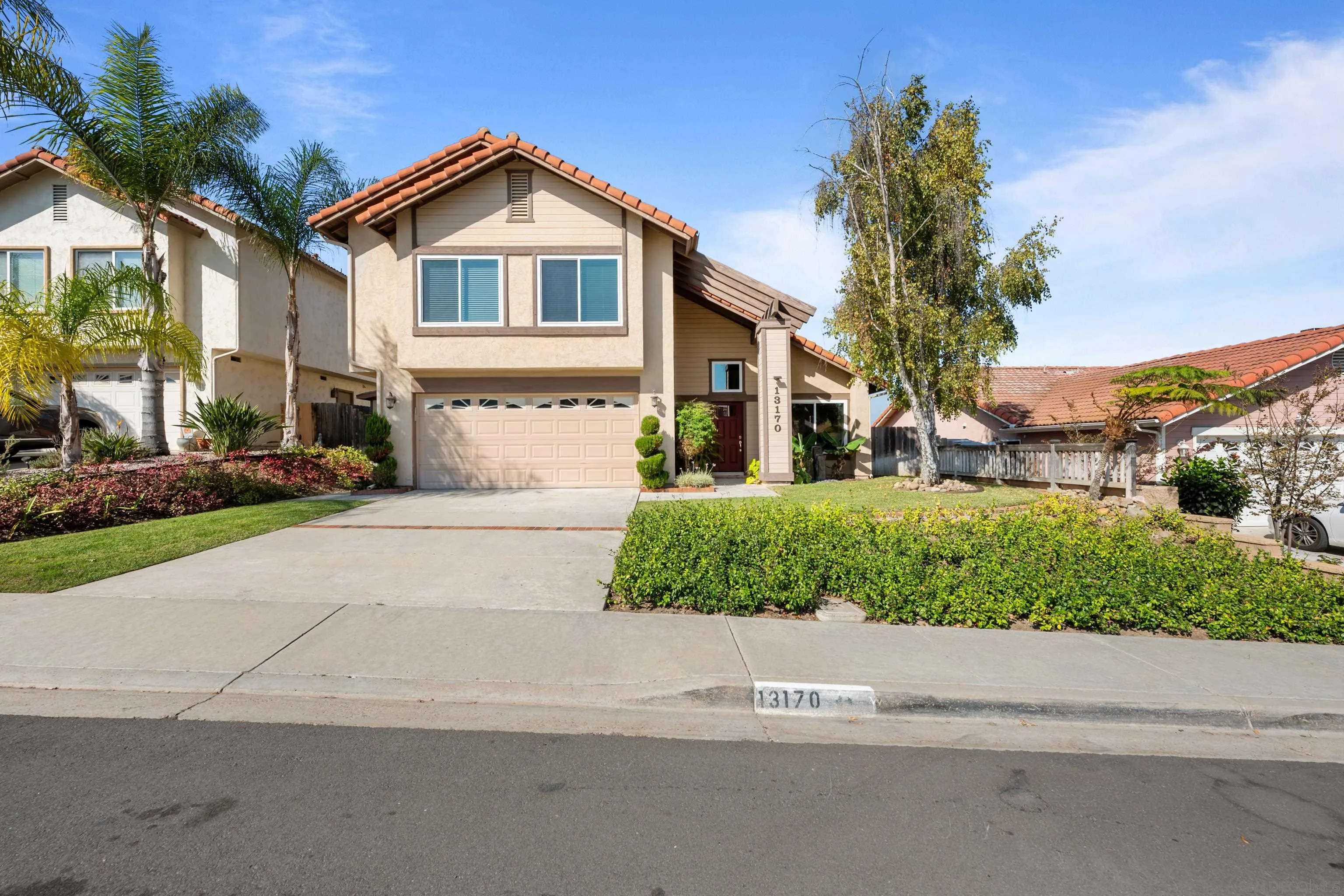 https://cdn.realtyfeed.com/cdn/127/260011516/852b58ab8aecbc5b0d3186d938821b78.webp