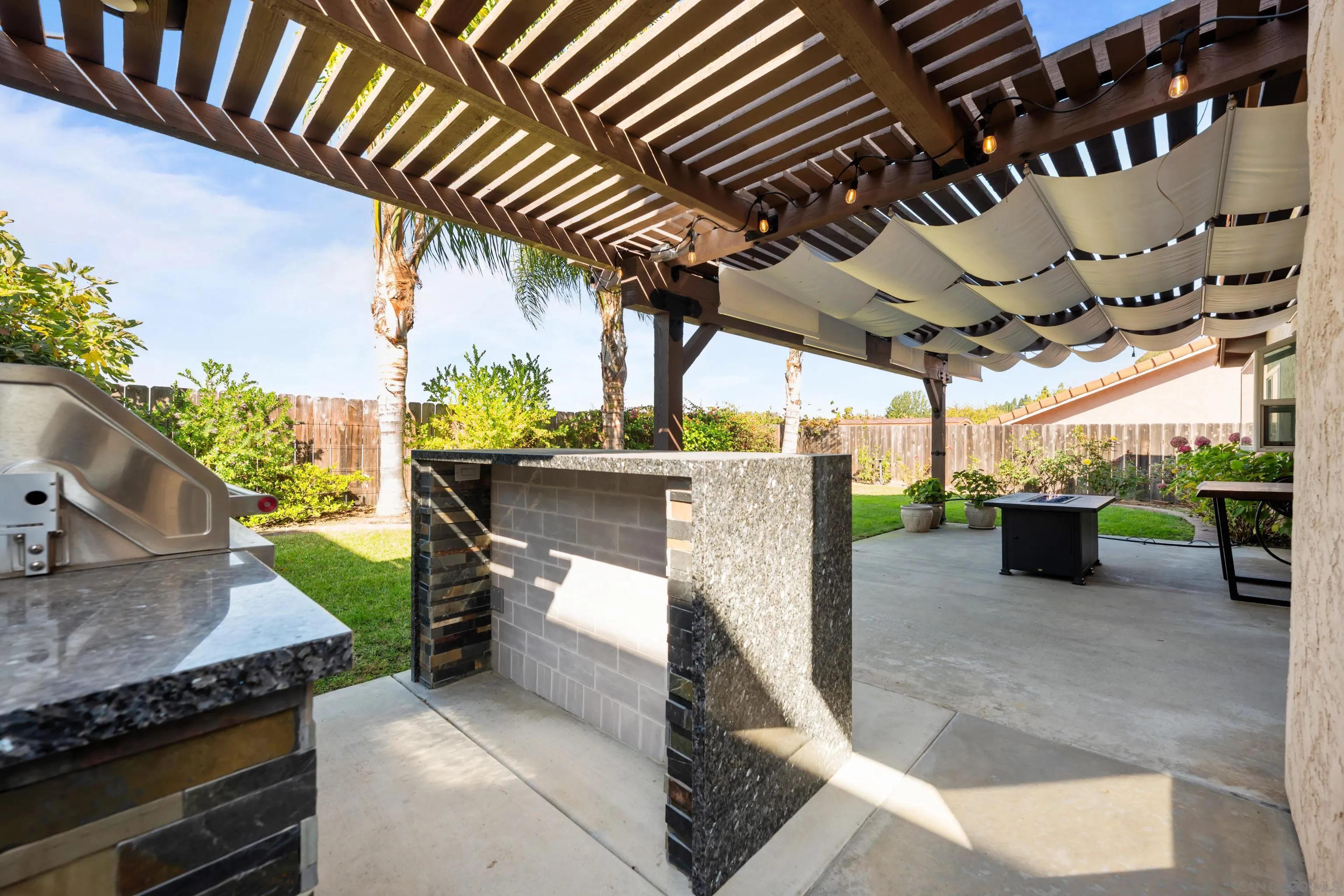 https://cdn.realtyfeed.com/cdn/127/260011516/e8f95bc9ba94b9d433ae553e0982fa80.webp