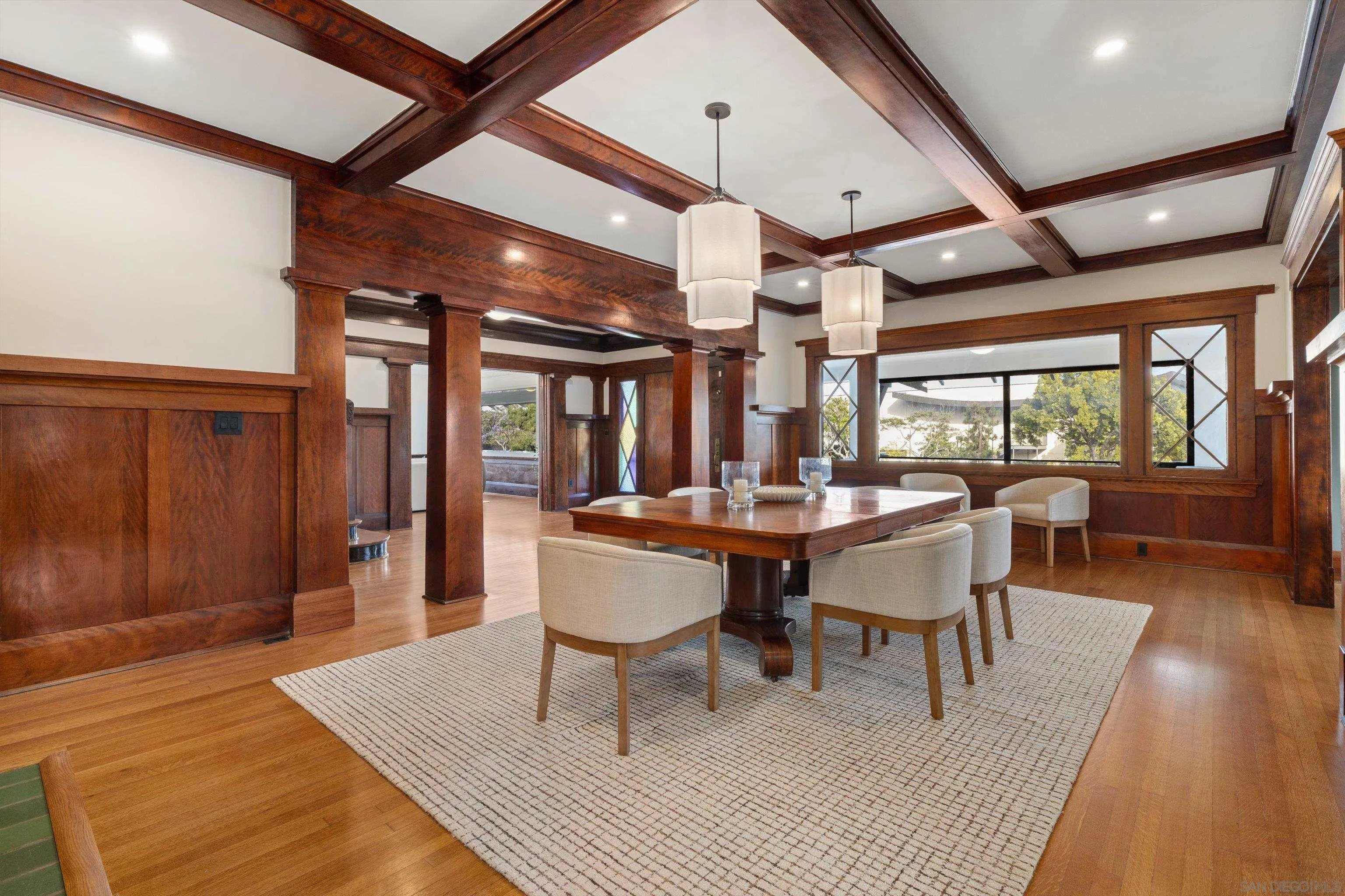 https://cdn.realtyfeed.com/cdn/127/260011519/0b02e7643c4e5458c881c2e0b3a94cb5.webp
