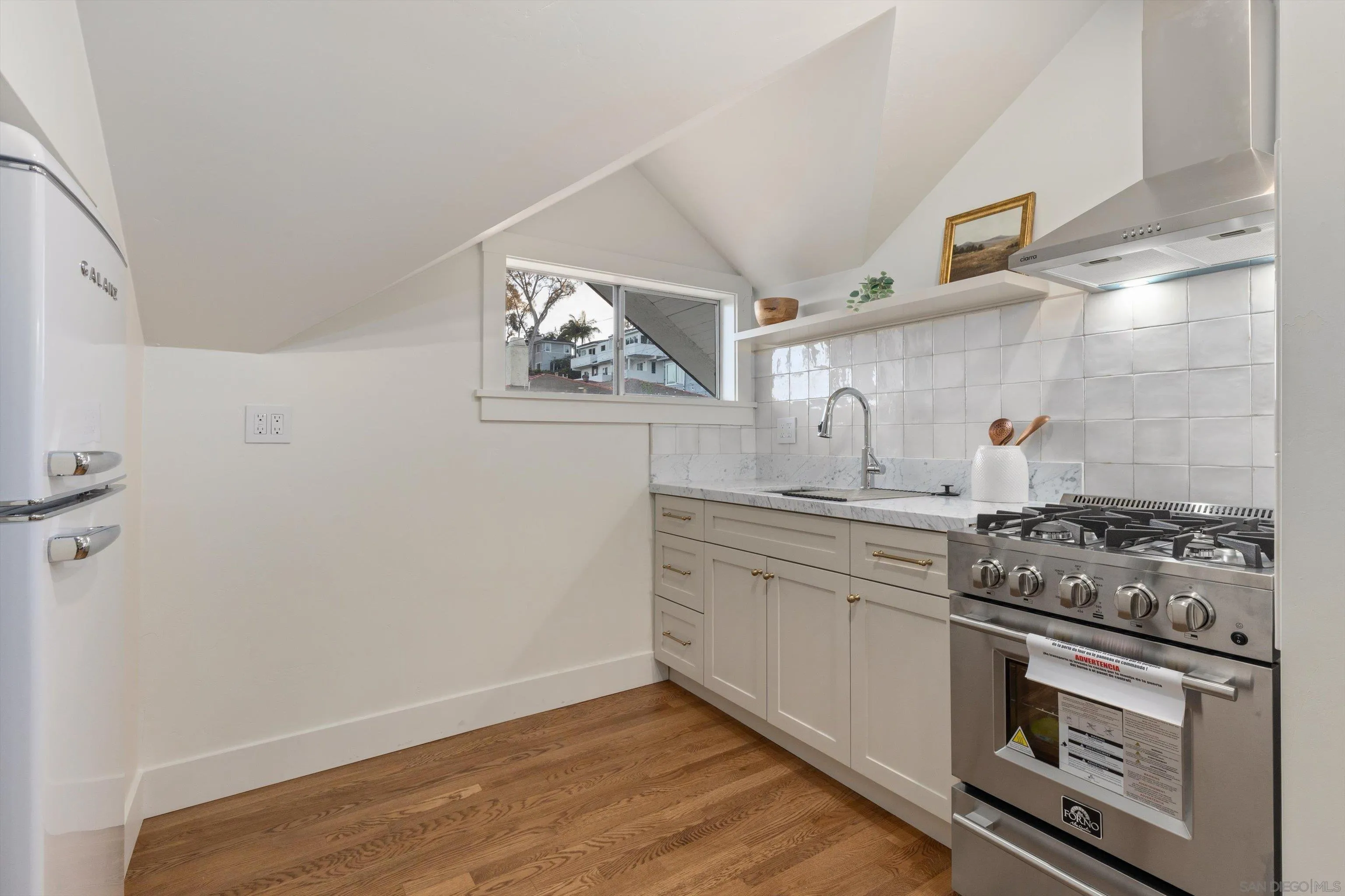 https://cdn.realtyfeed.com/cdn/127/260011519/0d6ea8ffbe9d2ffcc3db181274df5b2a.webp