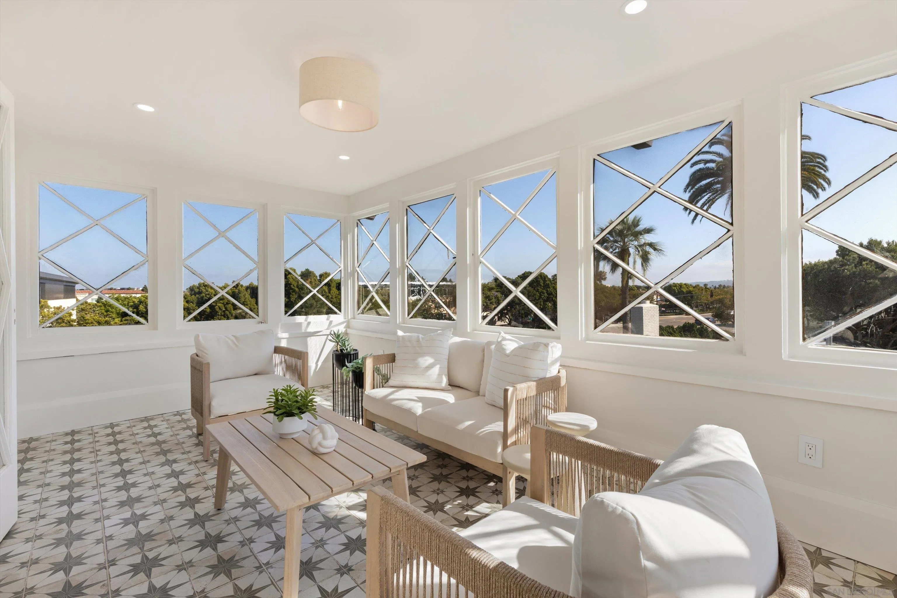 https://cdn.realtyfeed.com/cdn/127/260011519/3e1eabfb38290402ac019f962e8ac1fb.webp