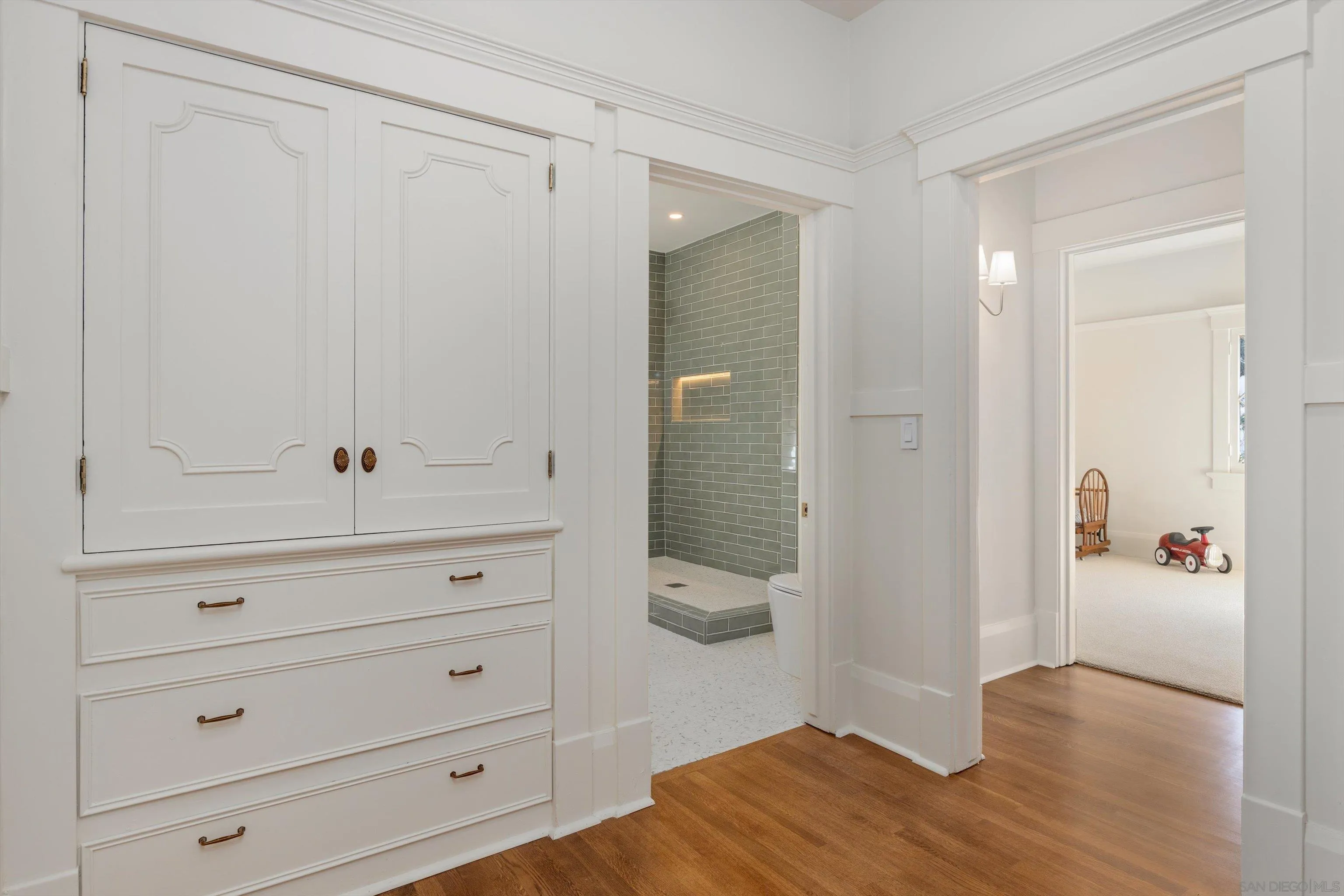 https://cdn.realtyfeed.com/cdn/127/260011519/4918b17f6c043a283385e5beec674d82.webp