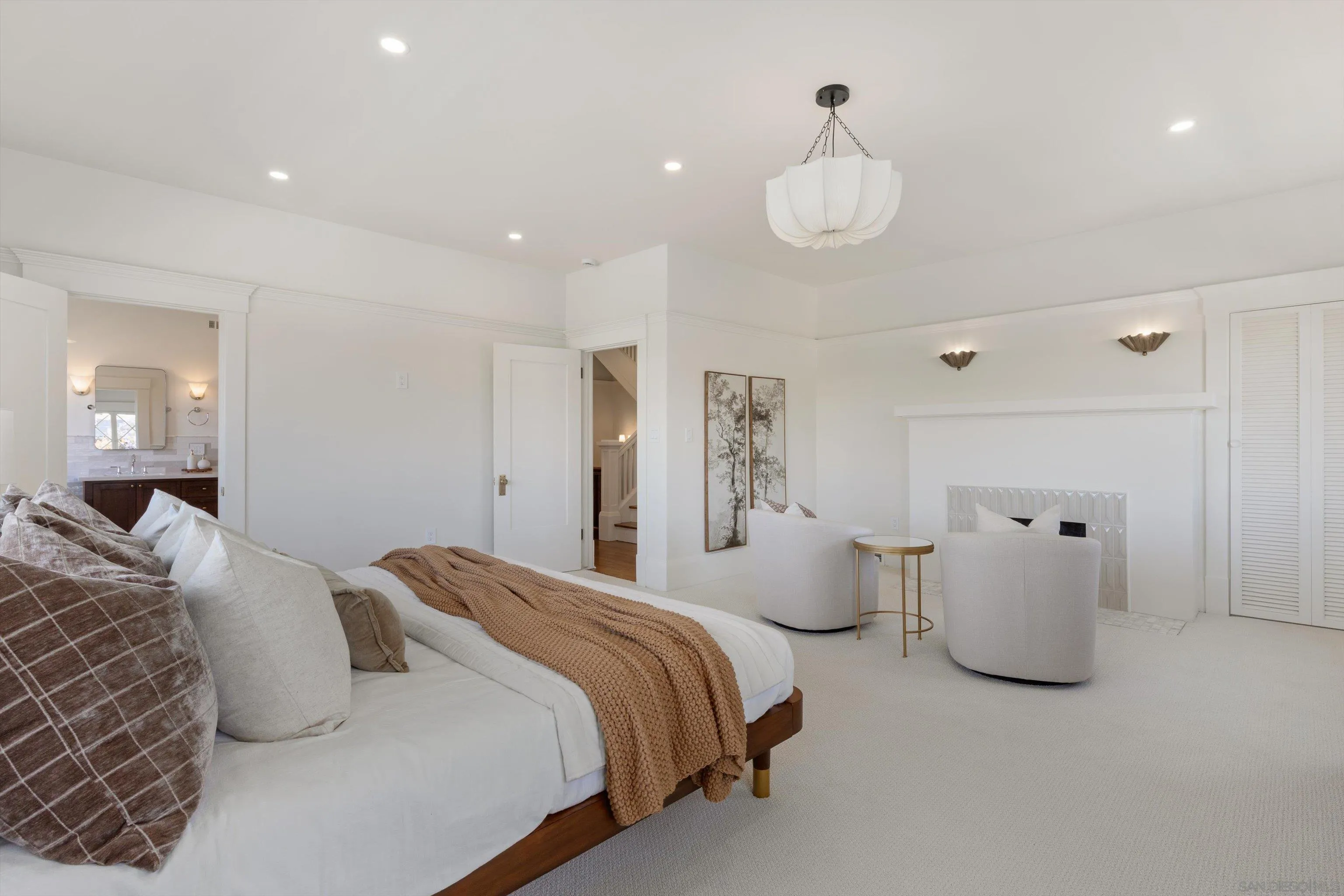https://cdn.realtyfeed.com/cdn/127/260011519/6c397a1cef59e2f92458adac80640ebe.webp
