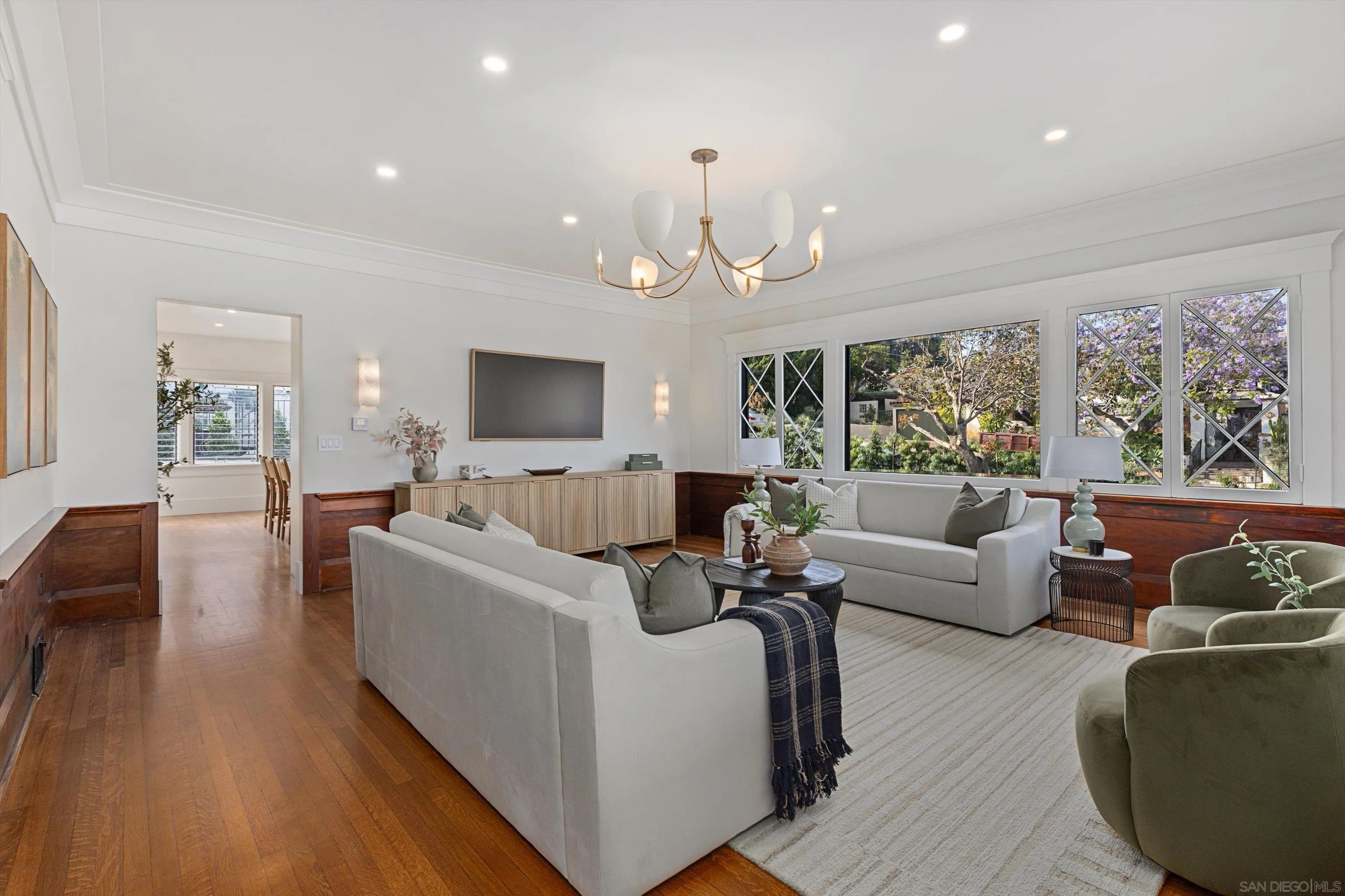 https://cdn.realtyfeed.com/cdn/127/260011519/801726116e5717323fa485b1002b9e67.webp