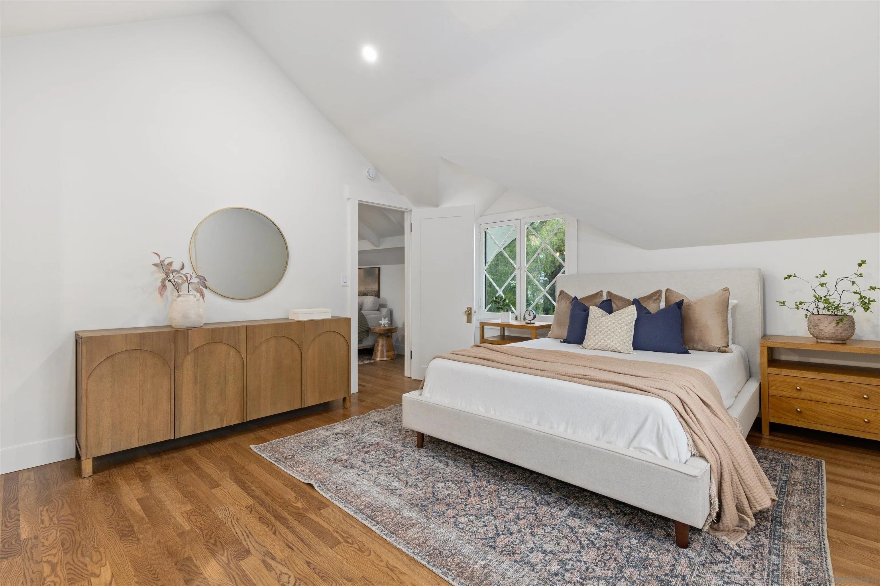 https://cdn.realtyfeed.com/cdn/127/260011519/bae6fa0124c150c9b7d443b66df8e271.webp