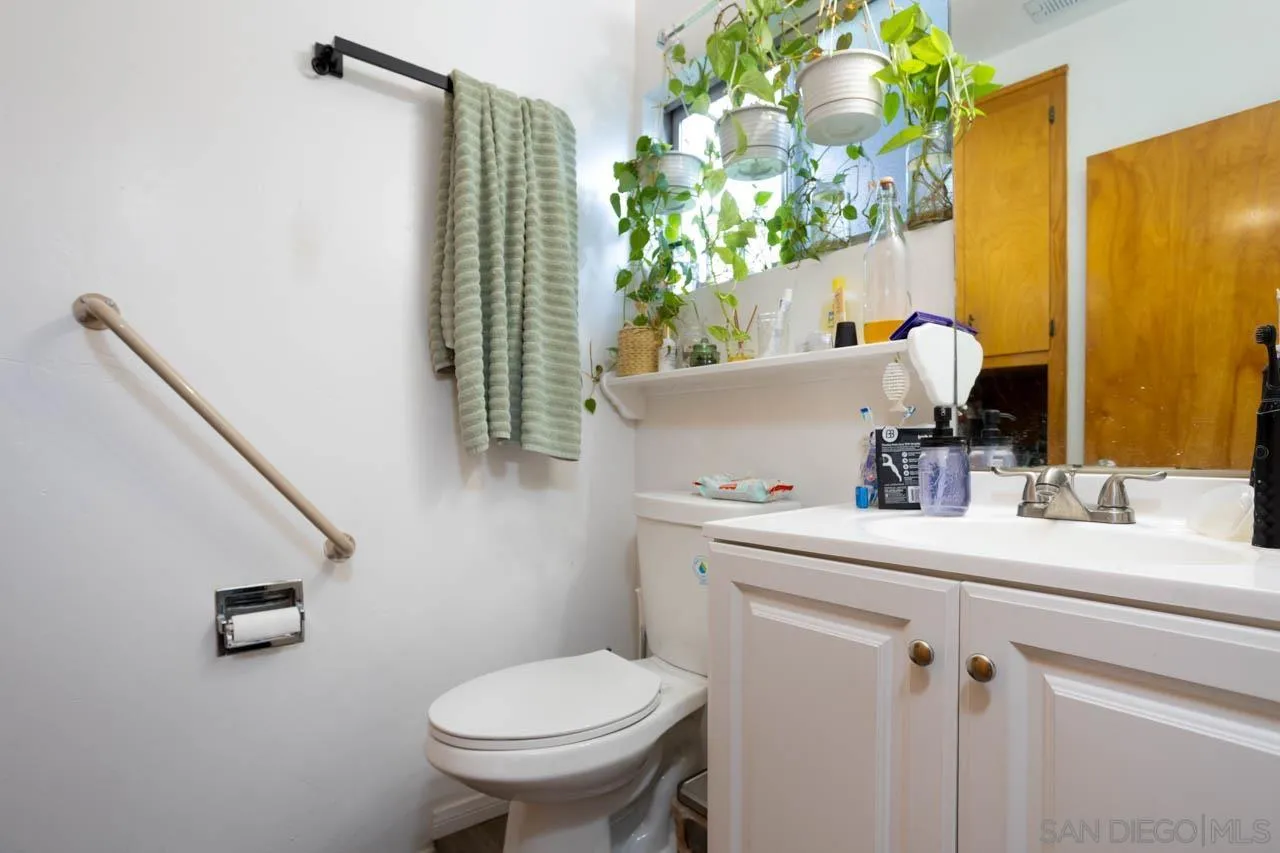 https://cdn.realtyfeed.com/cdn/127/260011525/01eb31d836d658622b37b42136a8f3b6.webp