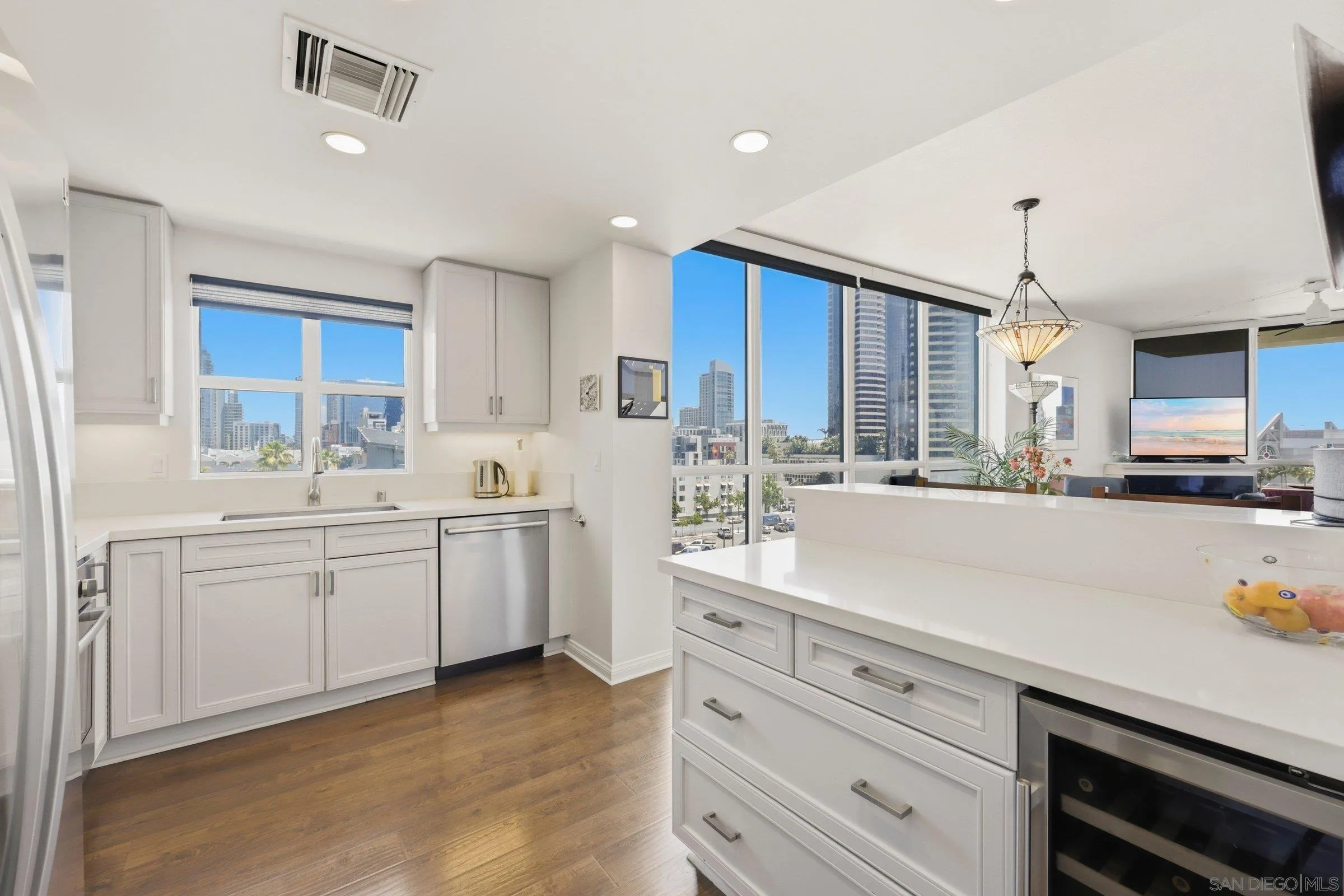Photo #10: 260011526 Listing: Photo #10