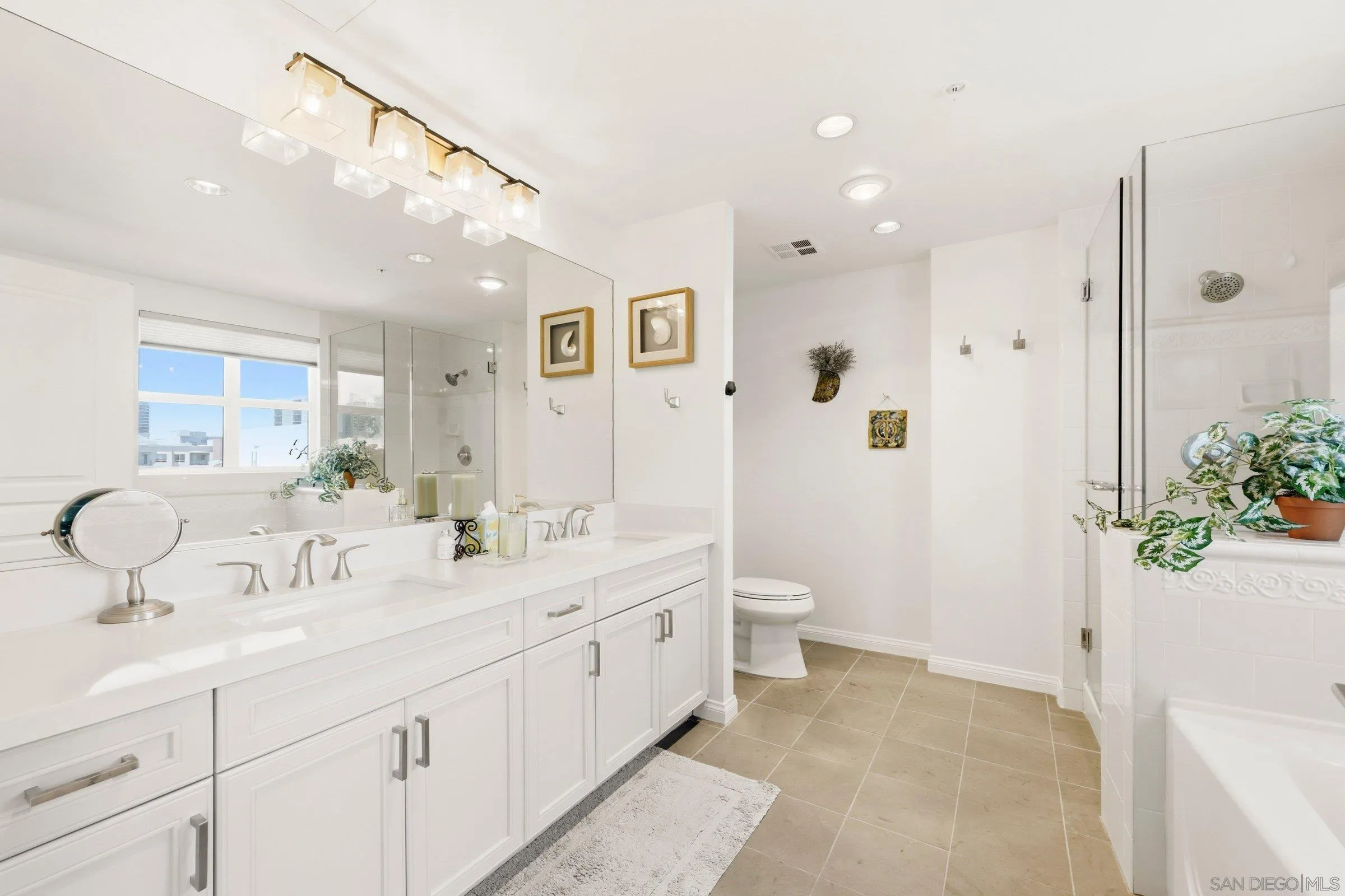 Photo #15: 260011526 Listing: Photo #15