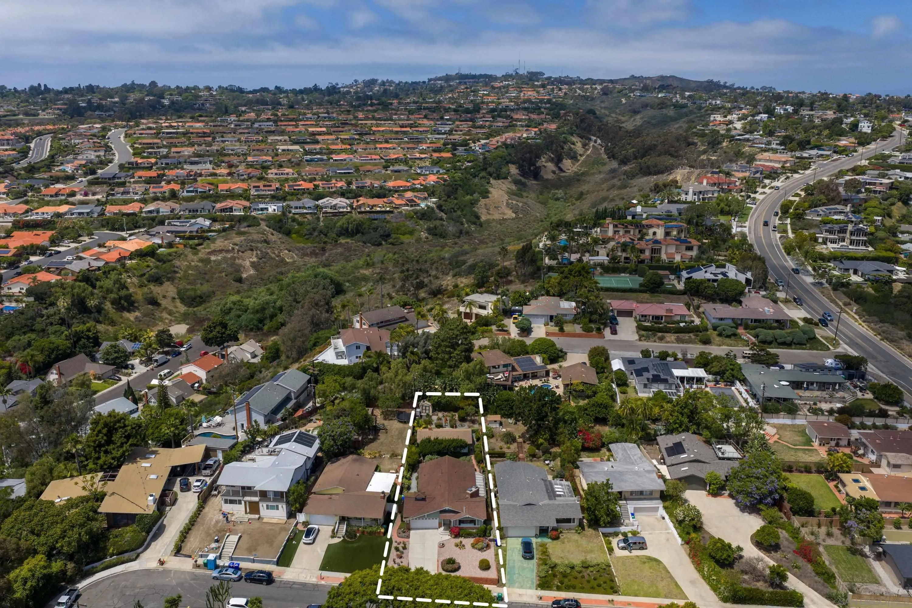 https://cdn.realtyfeed.com/cdn/127/260011527/0ad57cc5c6cce37f11c51f0520f68808.webp