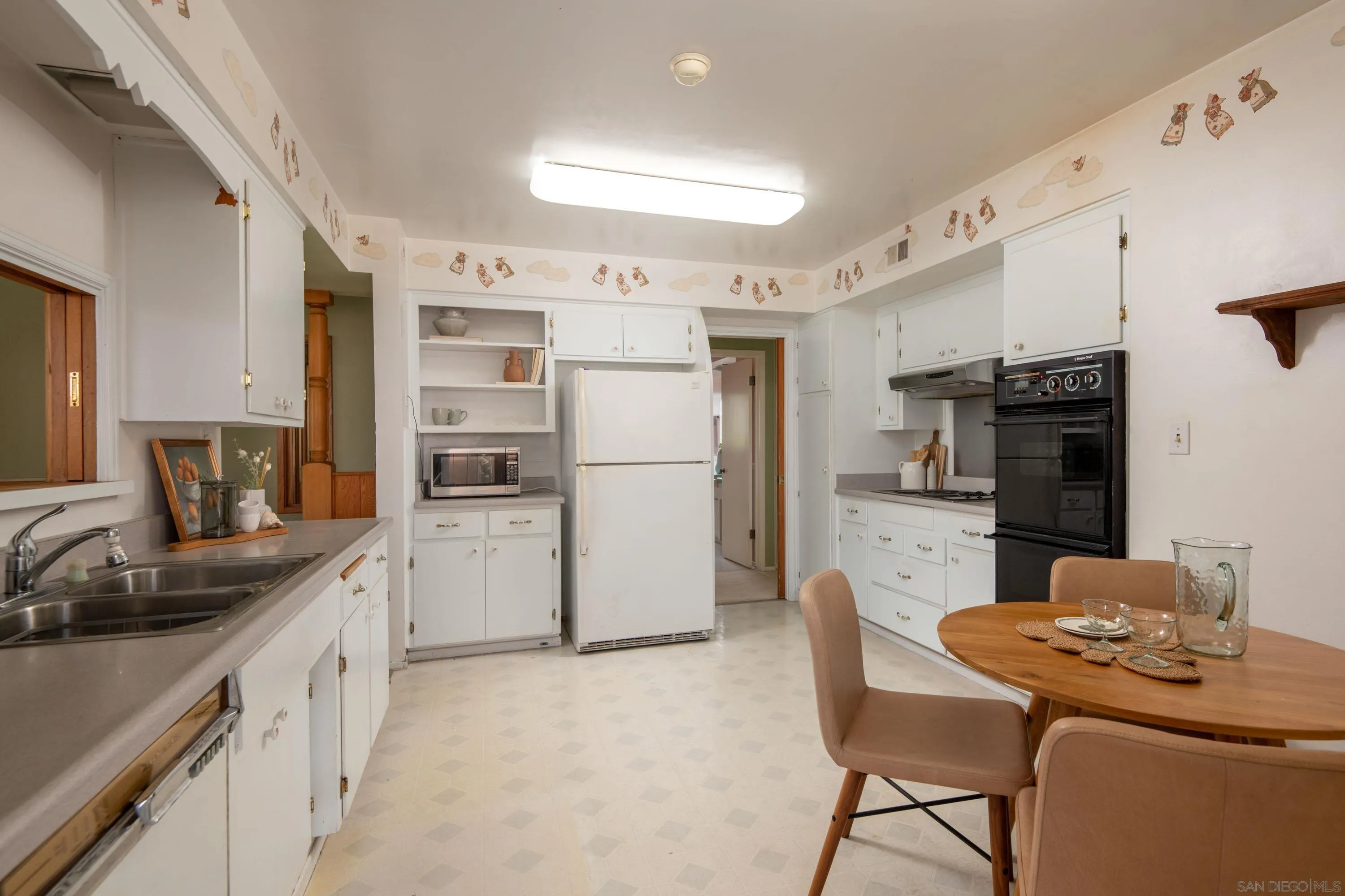 https://cdn.realtyfeed.com/cdn/127/260011527/3152c94d48e837dc943645cb27735383.webp