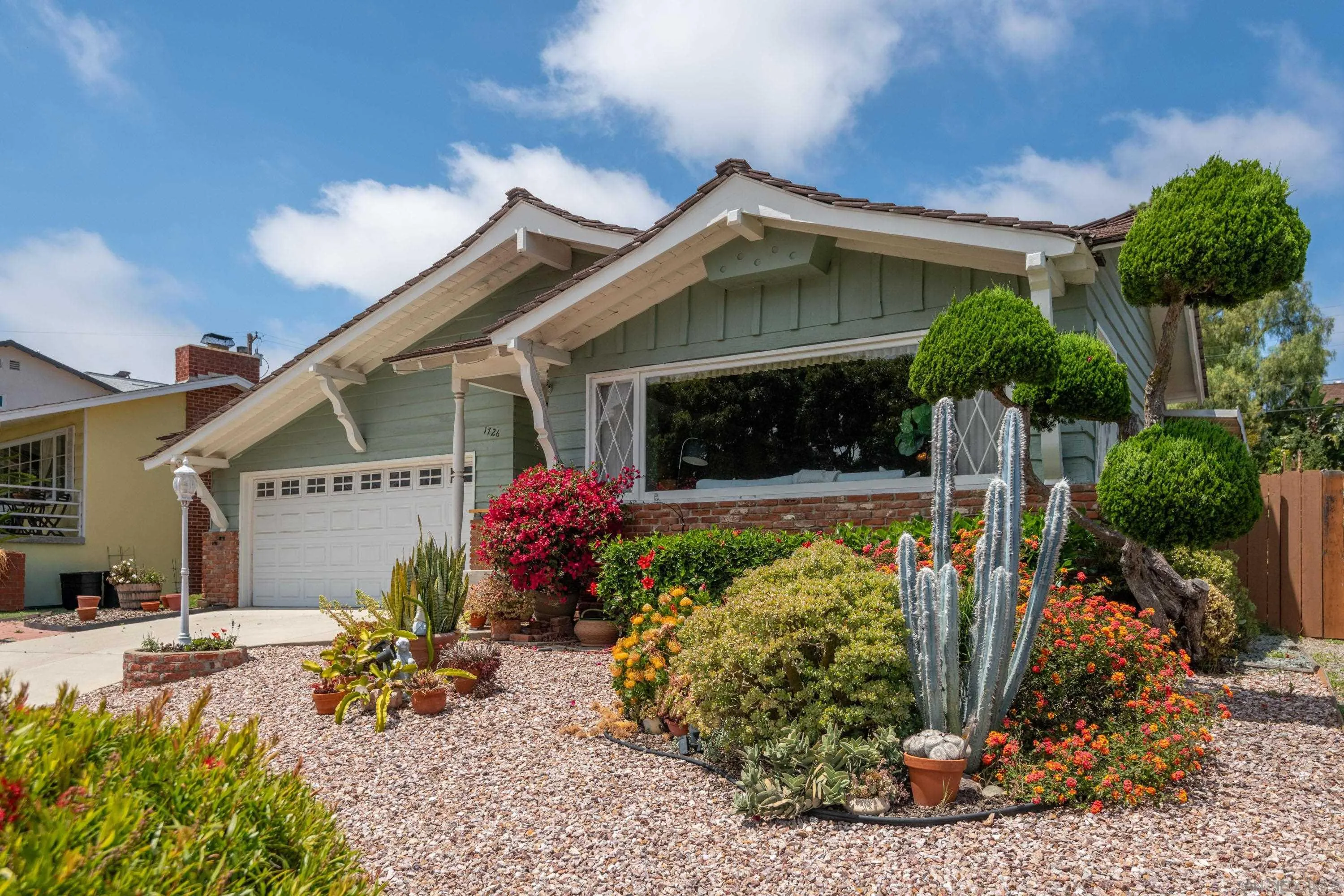 https://cdn.realtyfeed.com/cdn/127/260011527/51f8143a00ebea7eee9e456f6abc65b0.webp
