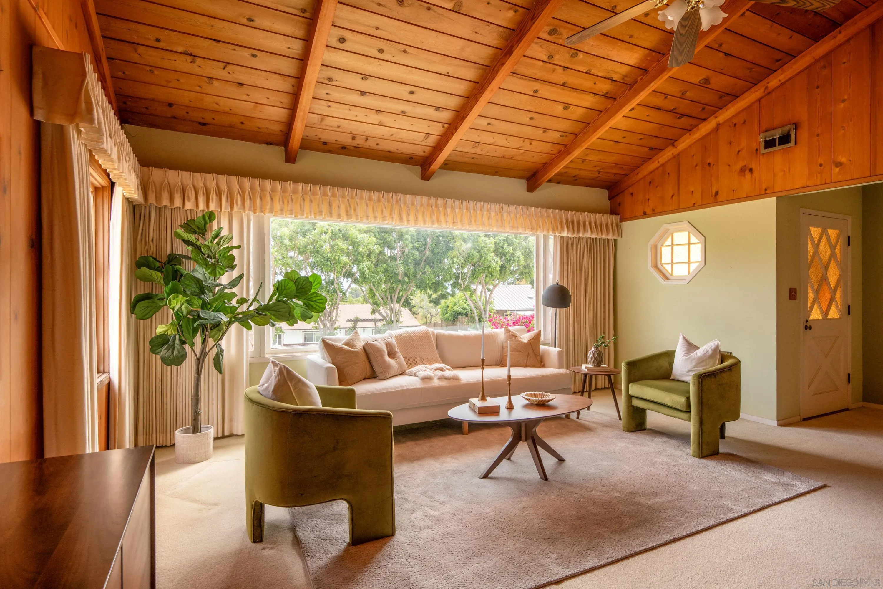 https://cdn.realtyfeed.com/cdn/127/260011527/64eb1faab3ac7e377609d8cc81e54994.webp