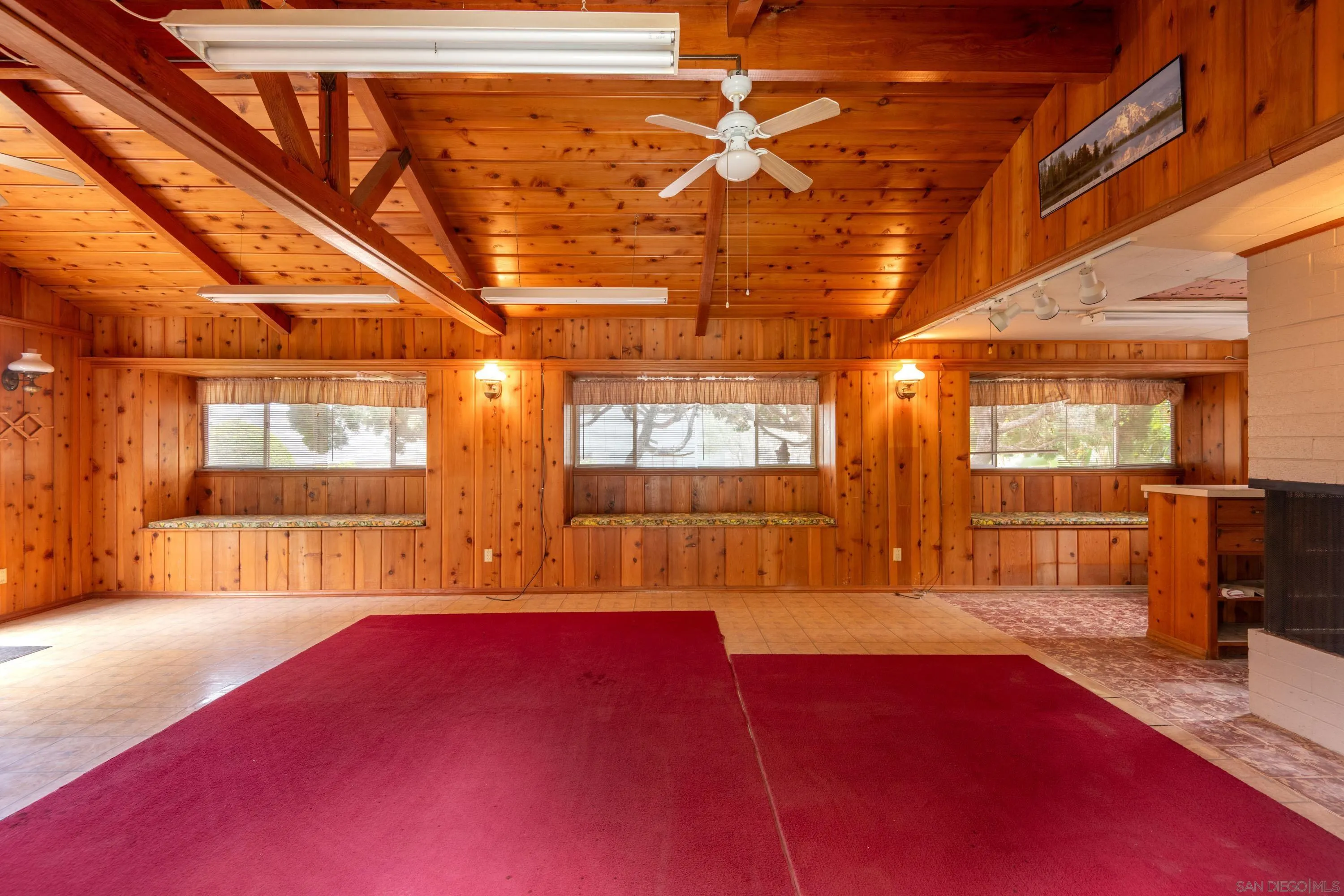 https://cdn.realtyfeed.com/cdn/127/260011527/7f145347d9f36aedbf0f629e0286b29c.webp