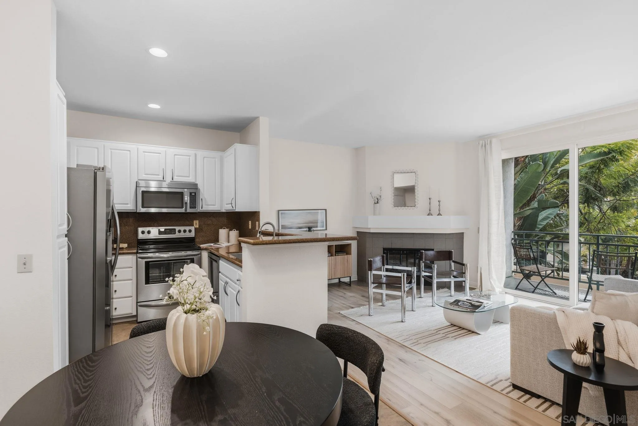 Photo #8: 260011529 Listing: Photo #8