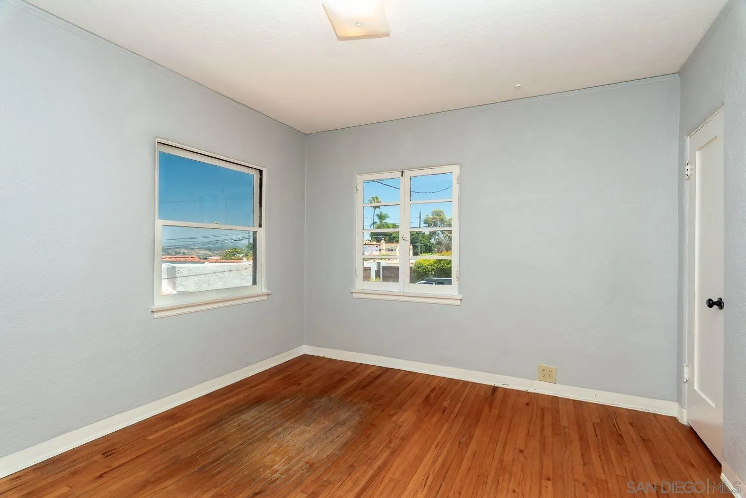 https://cdn.realtyfeed.com/cdn/127/260011534/31a9e5b4005492816b84f8ed638e6e1e.webp