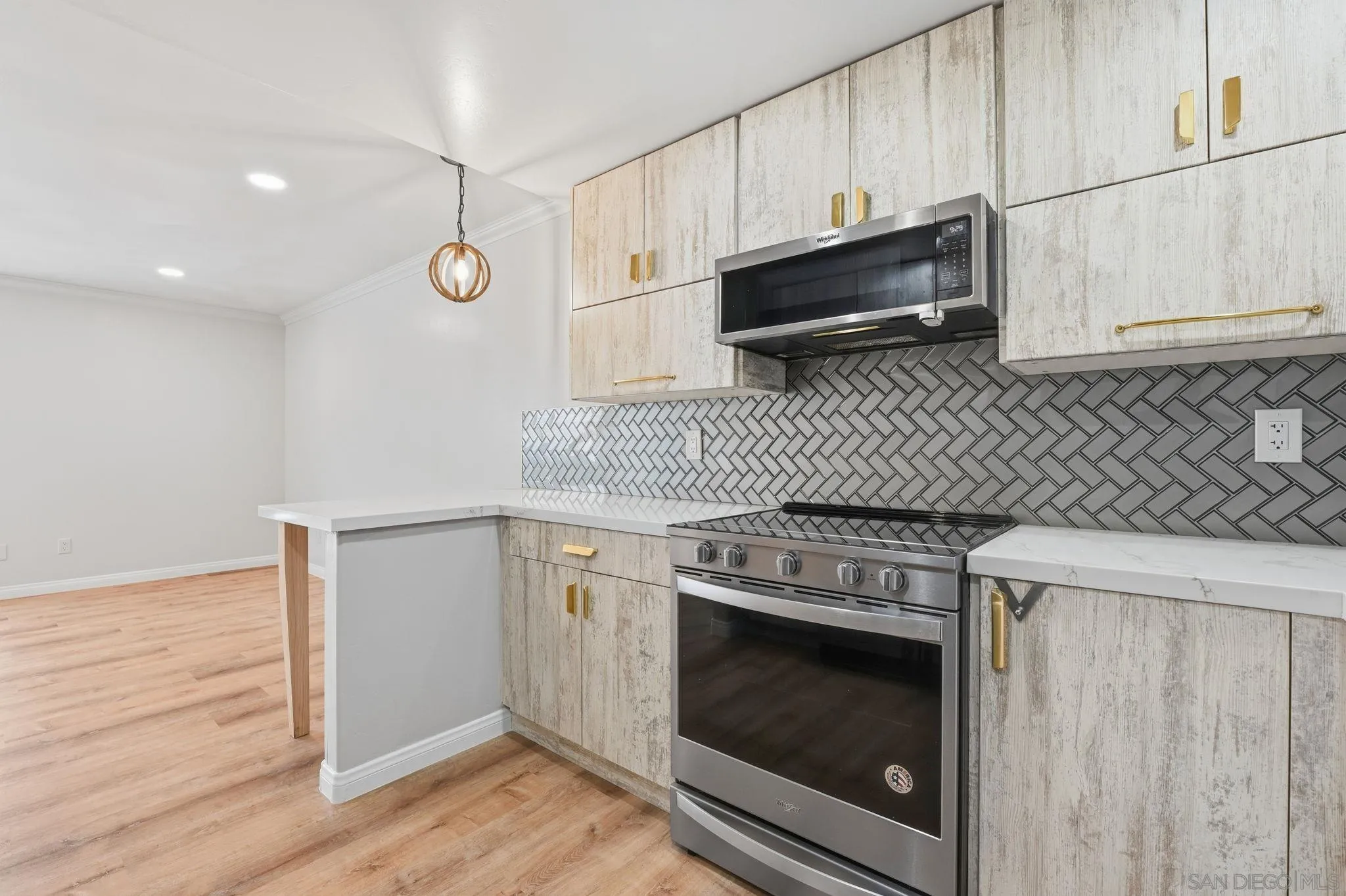 Photo #11: 260011535 Listing: Photo #11